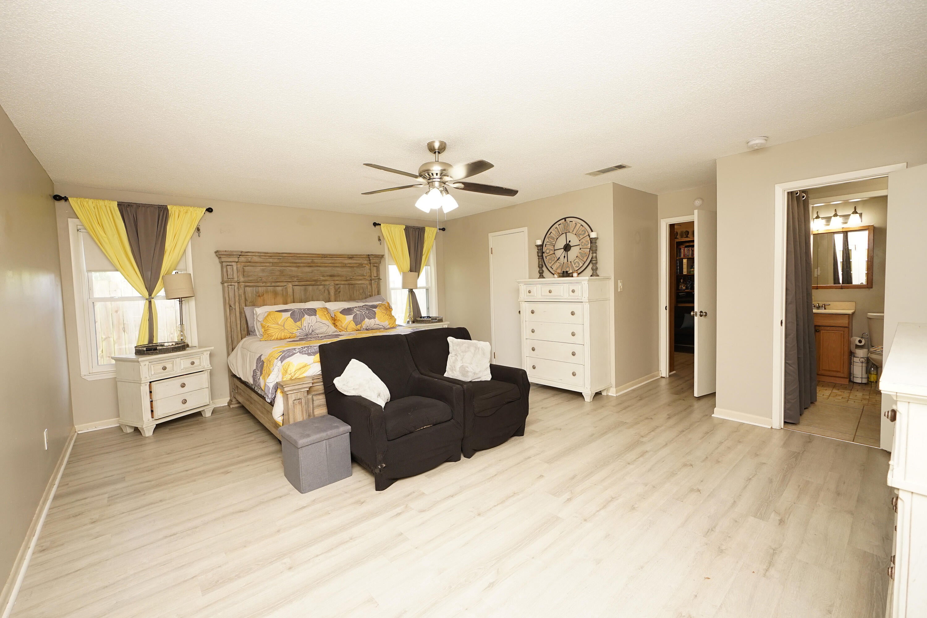 MARY ESTHER HEIGHTS - Residential