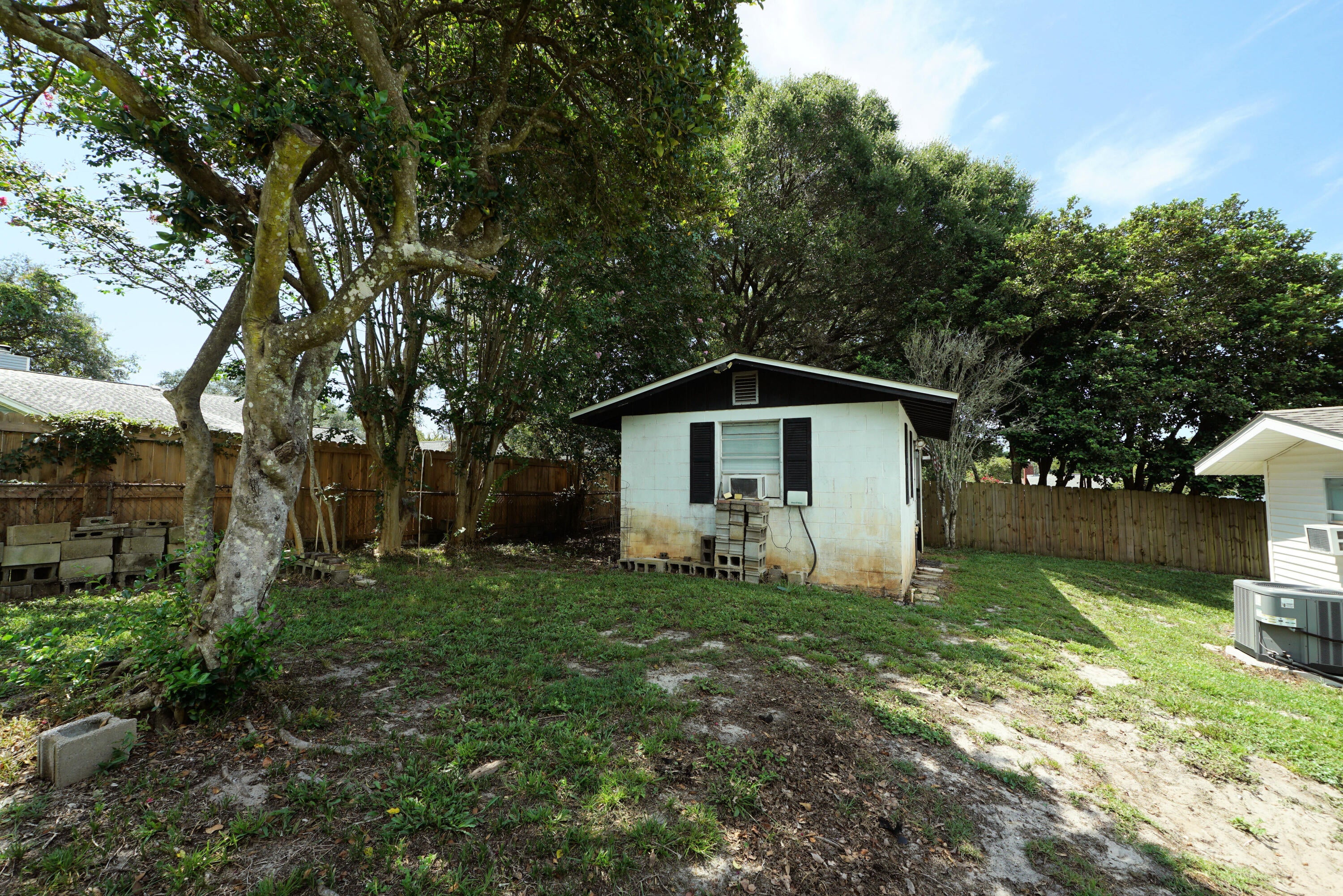 MARY ESTHER HEIGHTS - Residential