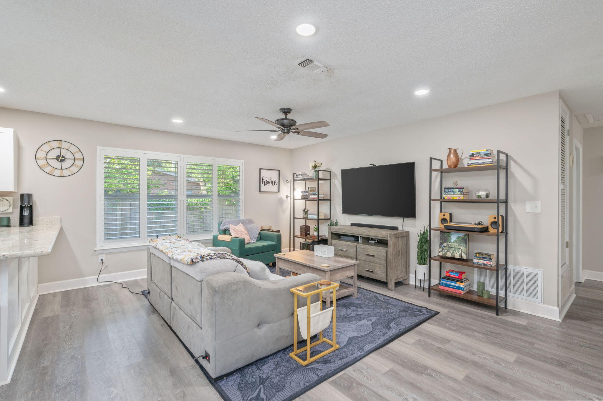 MIDPINES - Residential