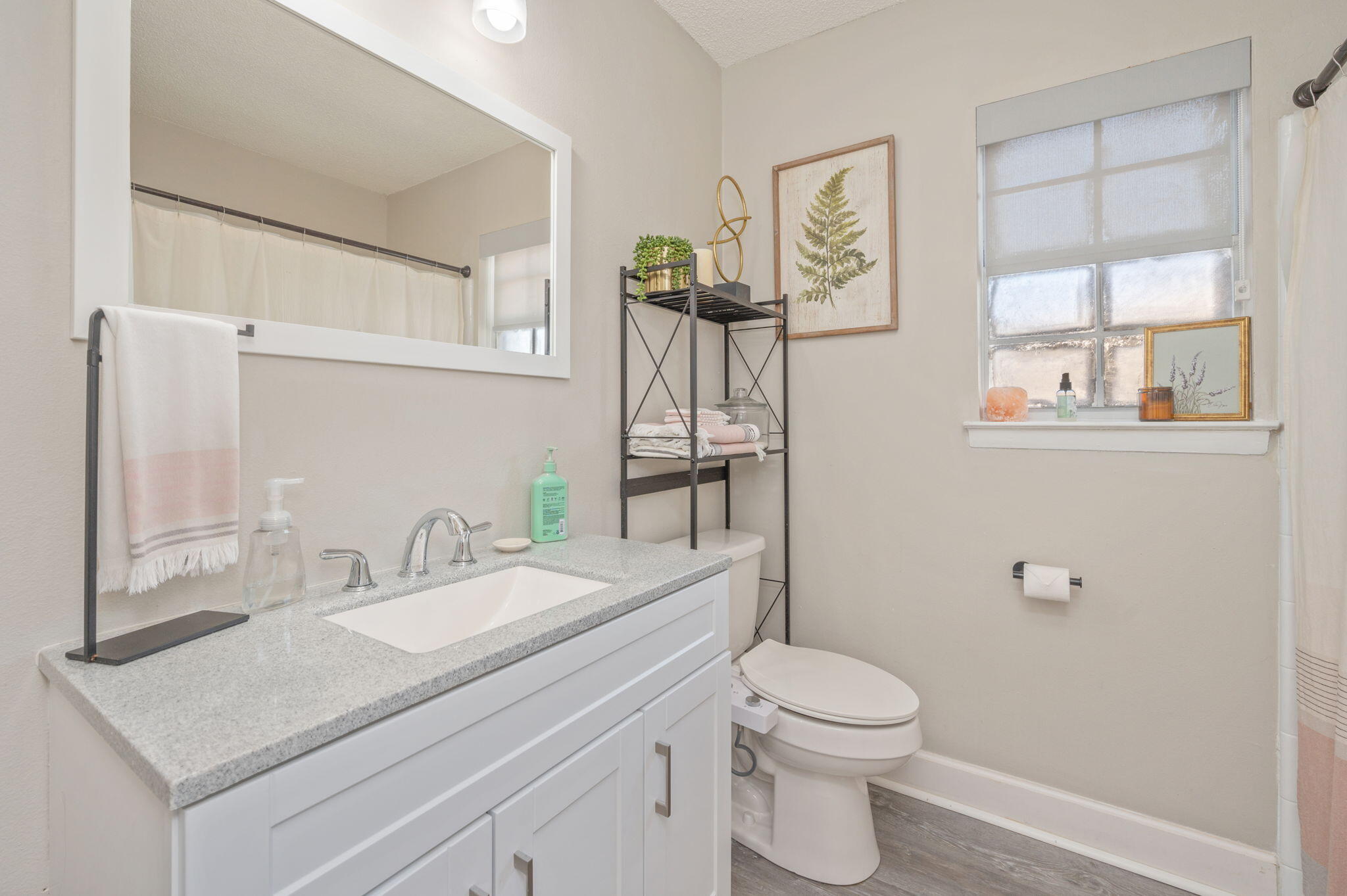 MIDPINES - Residential