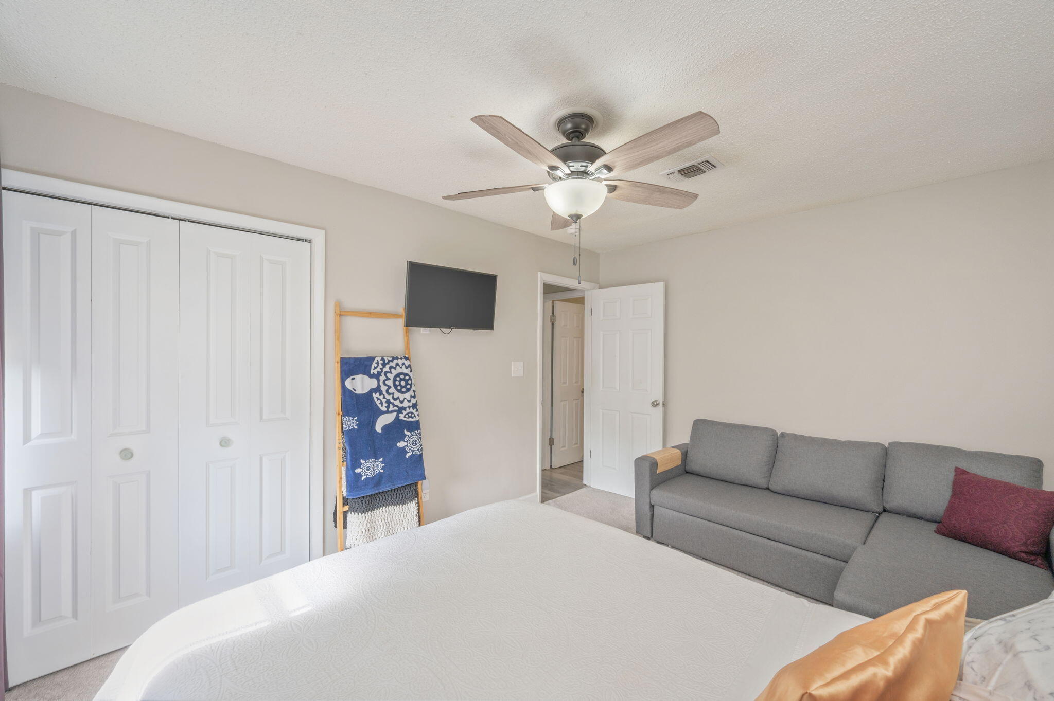 MIDPINES - Residential