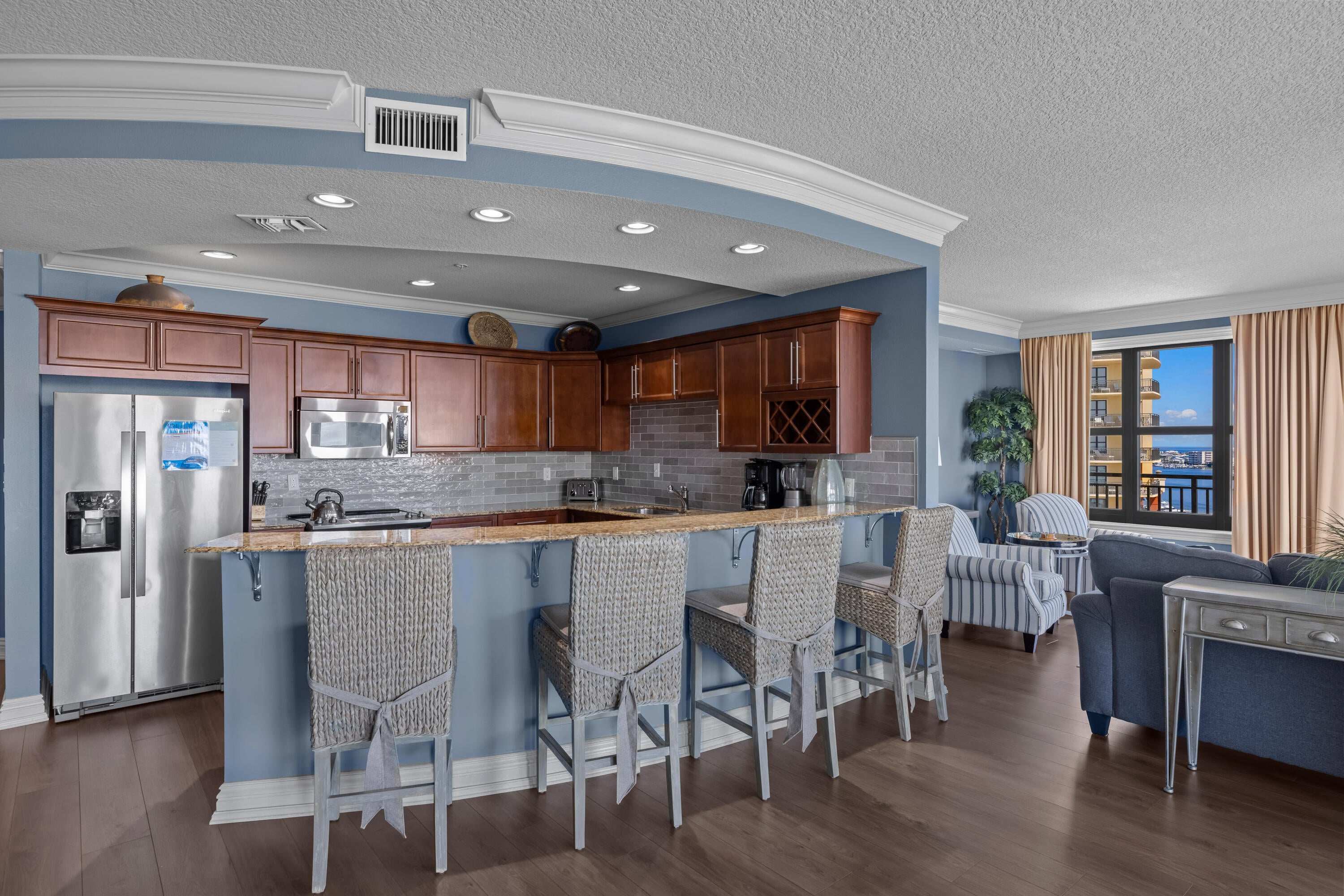 EMERALD GRANDE - Residential