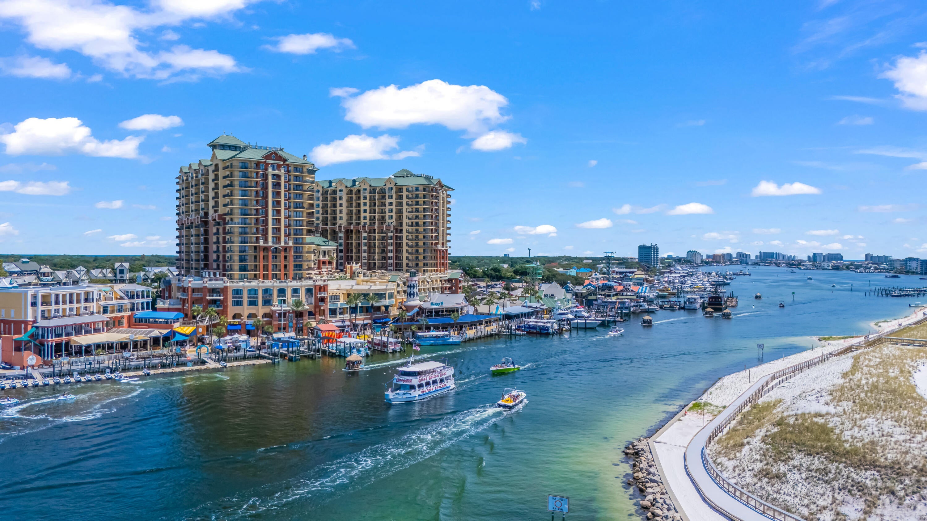 EMERALD GRANDE - Residential