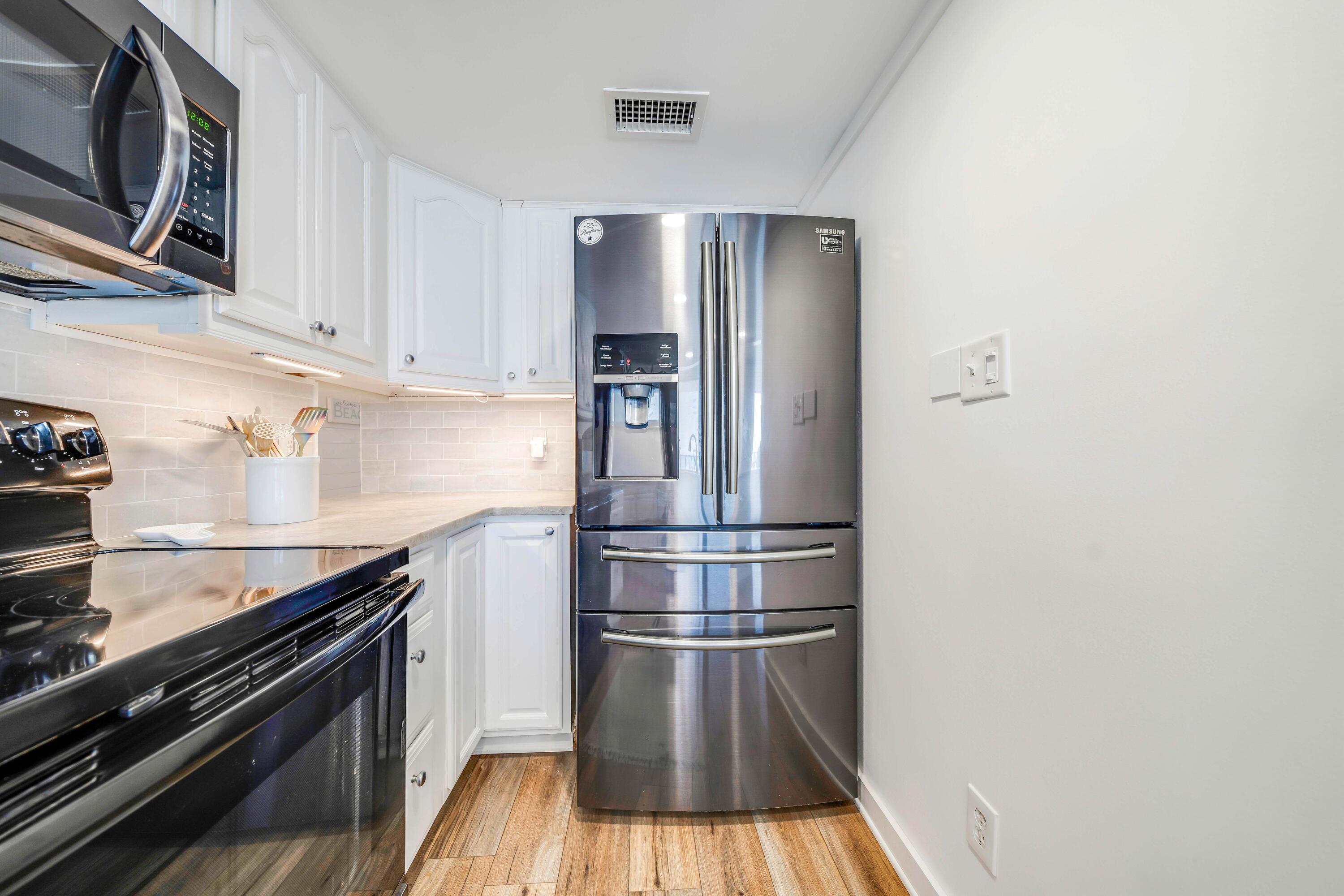 AQUAVISTA CONDO - Residential