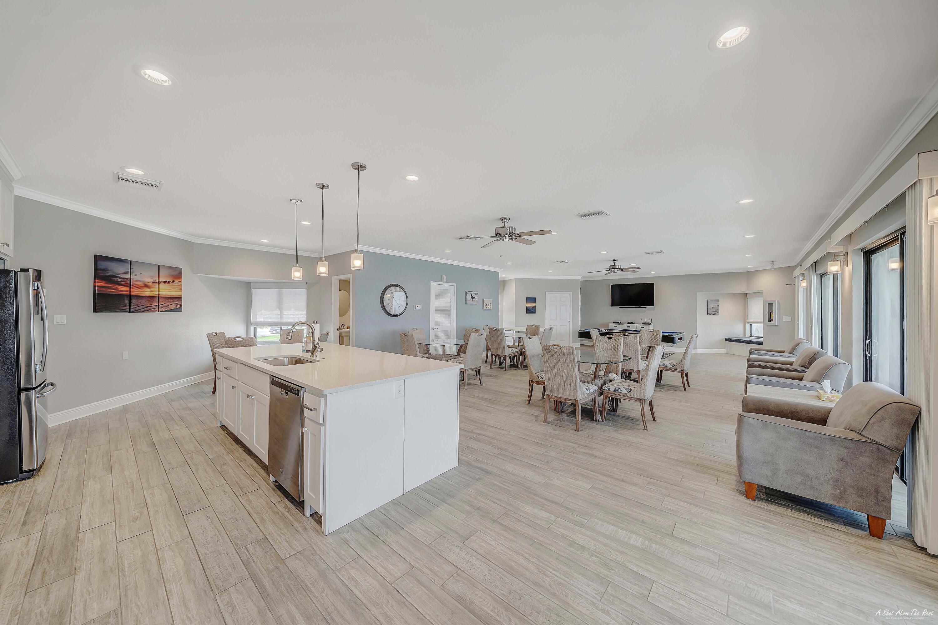 AQUAVISTA CONDO - Residential