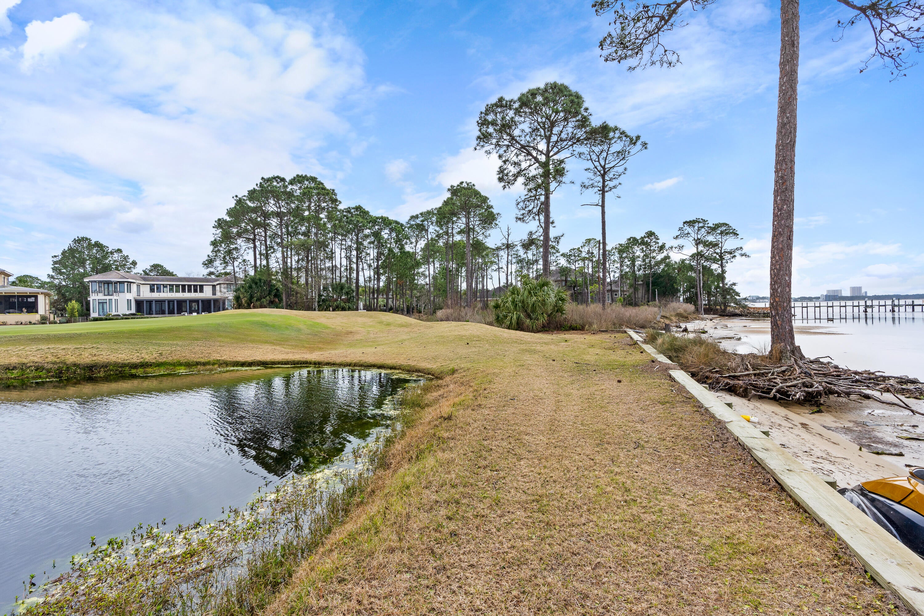 BURNT PINE - Residential