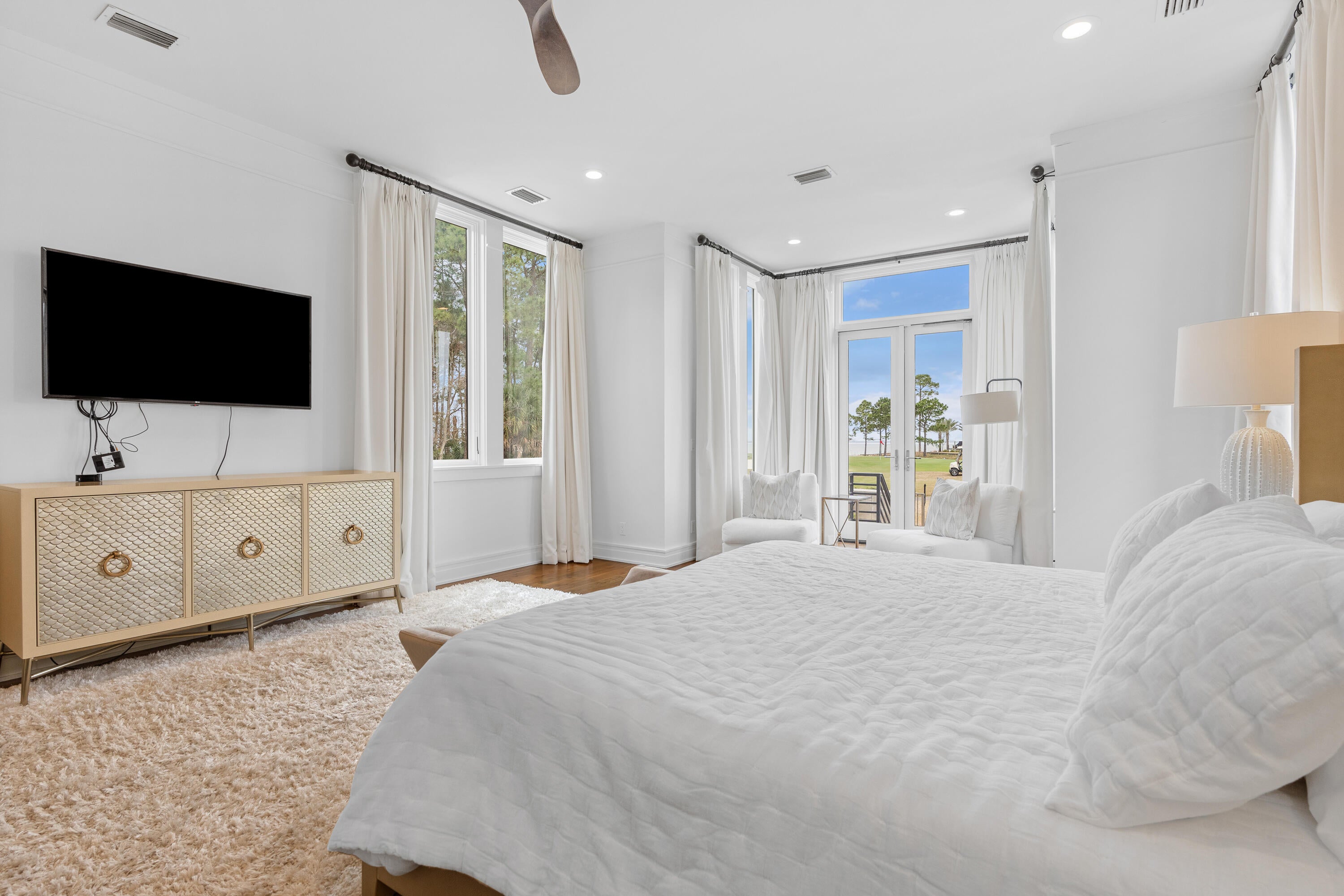 BURNT PINE - Residential
