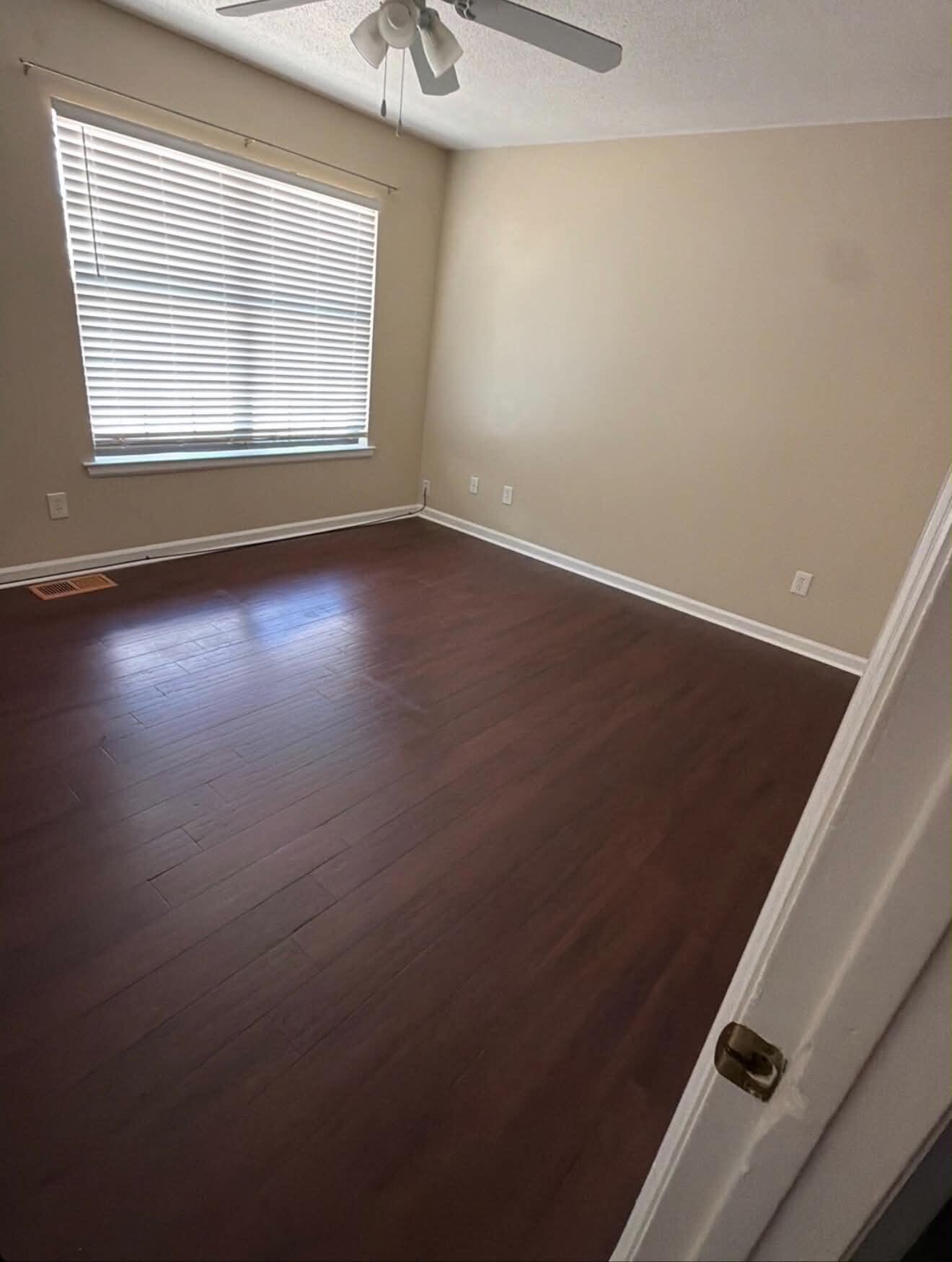 OAK T/H LOT 4 - Residential Lease