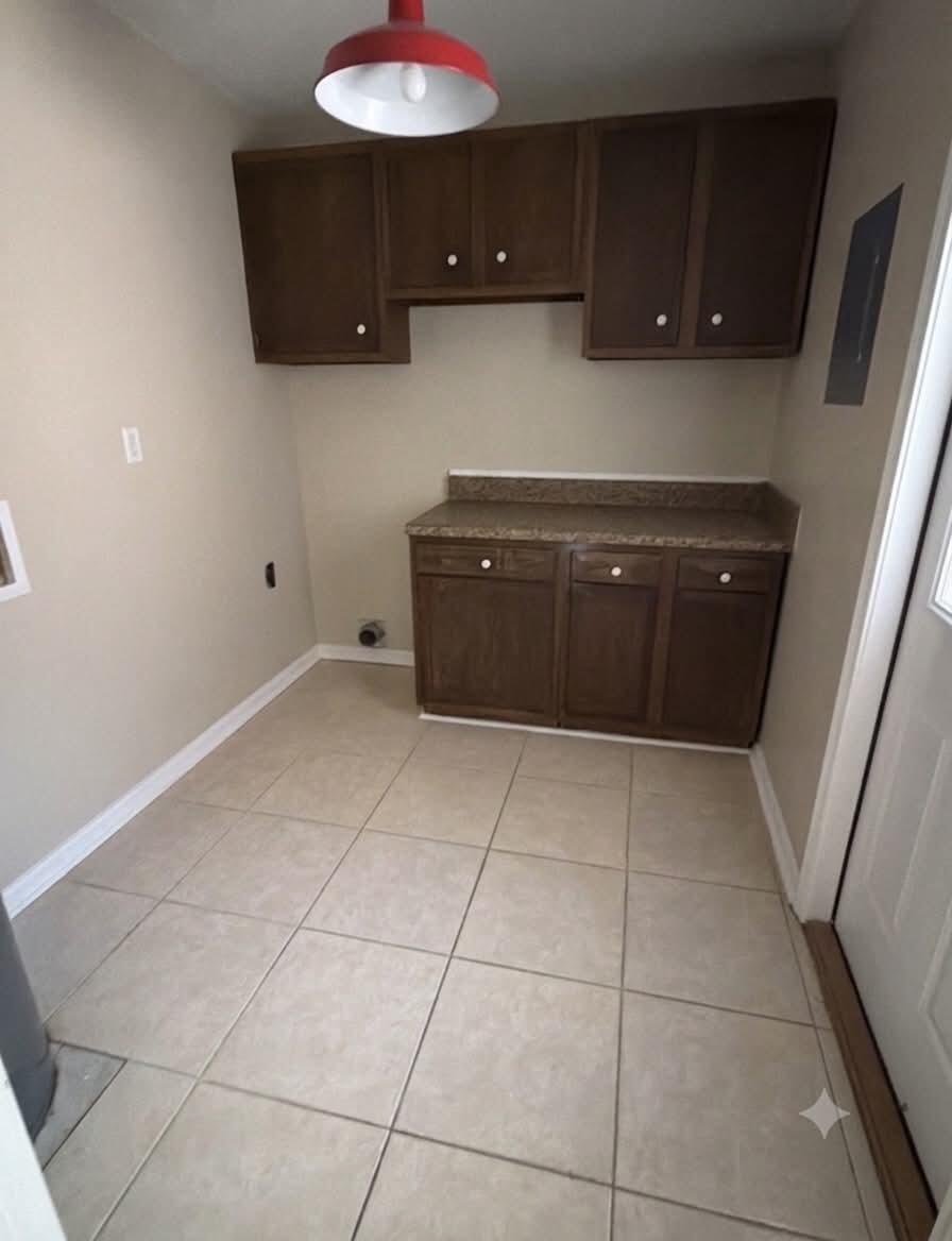 OAK T/H LOT 4 - Residential Lease