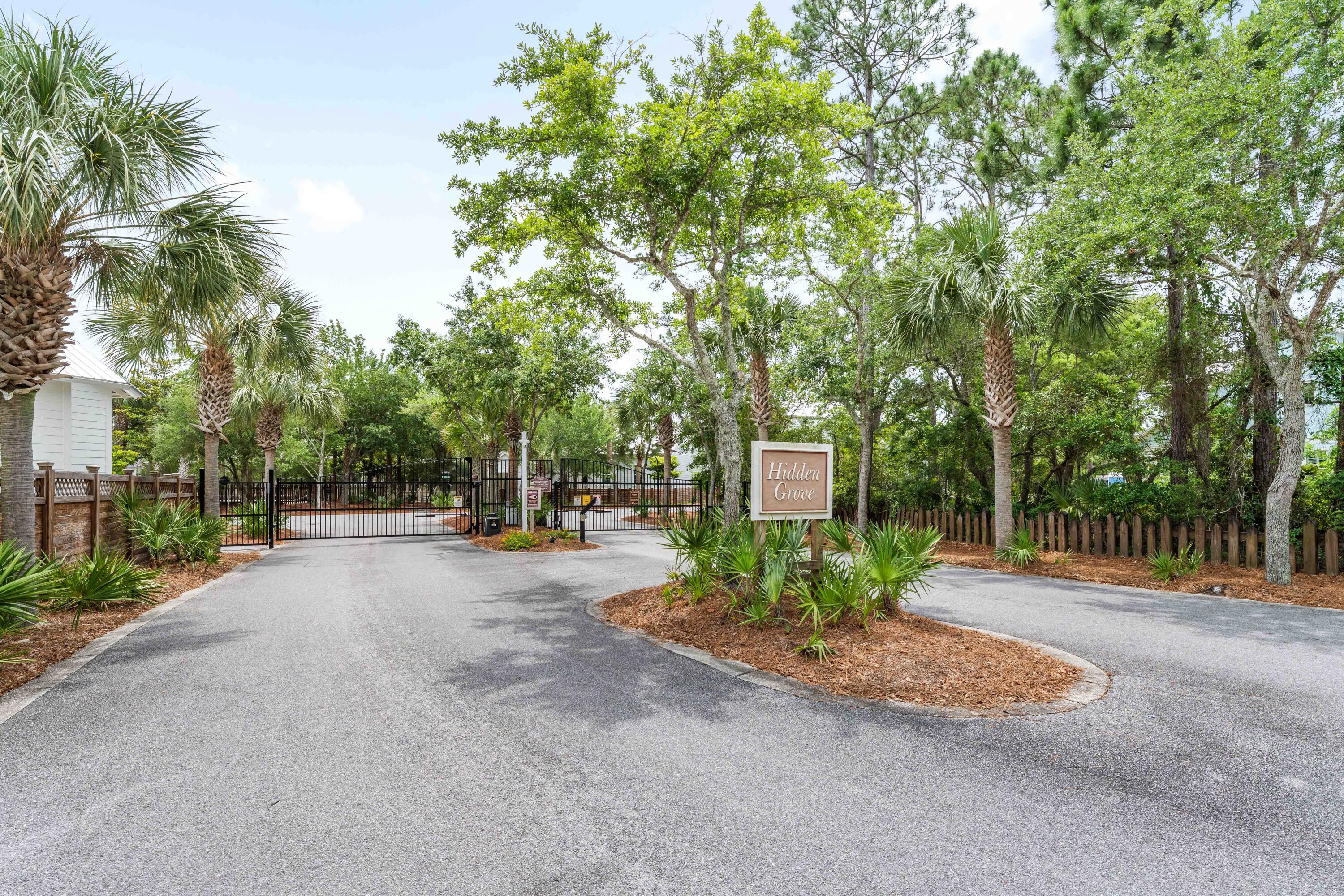 HIDDEN GROVE - Residential