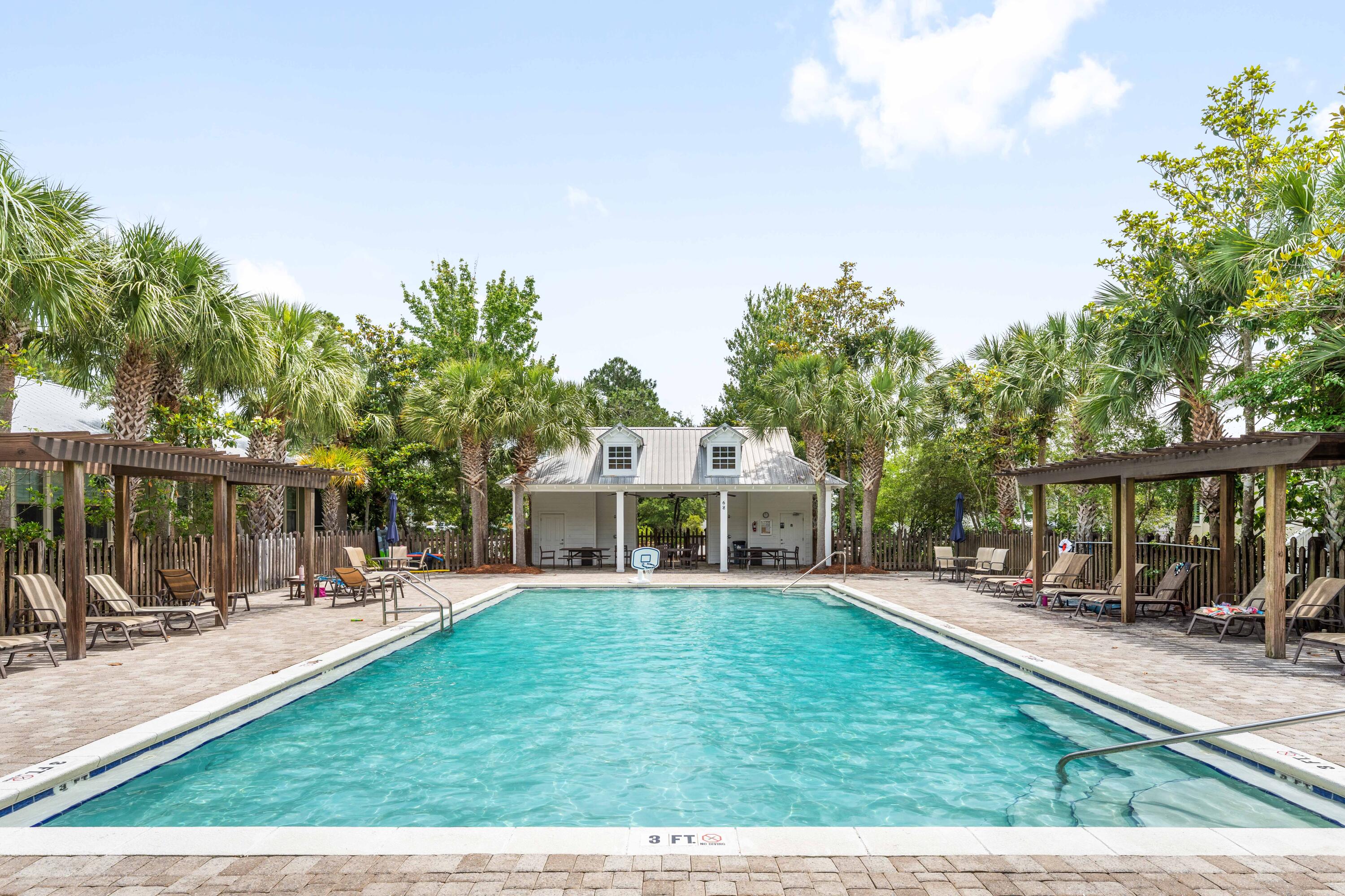 HIDDEN GROVE - Residential
