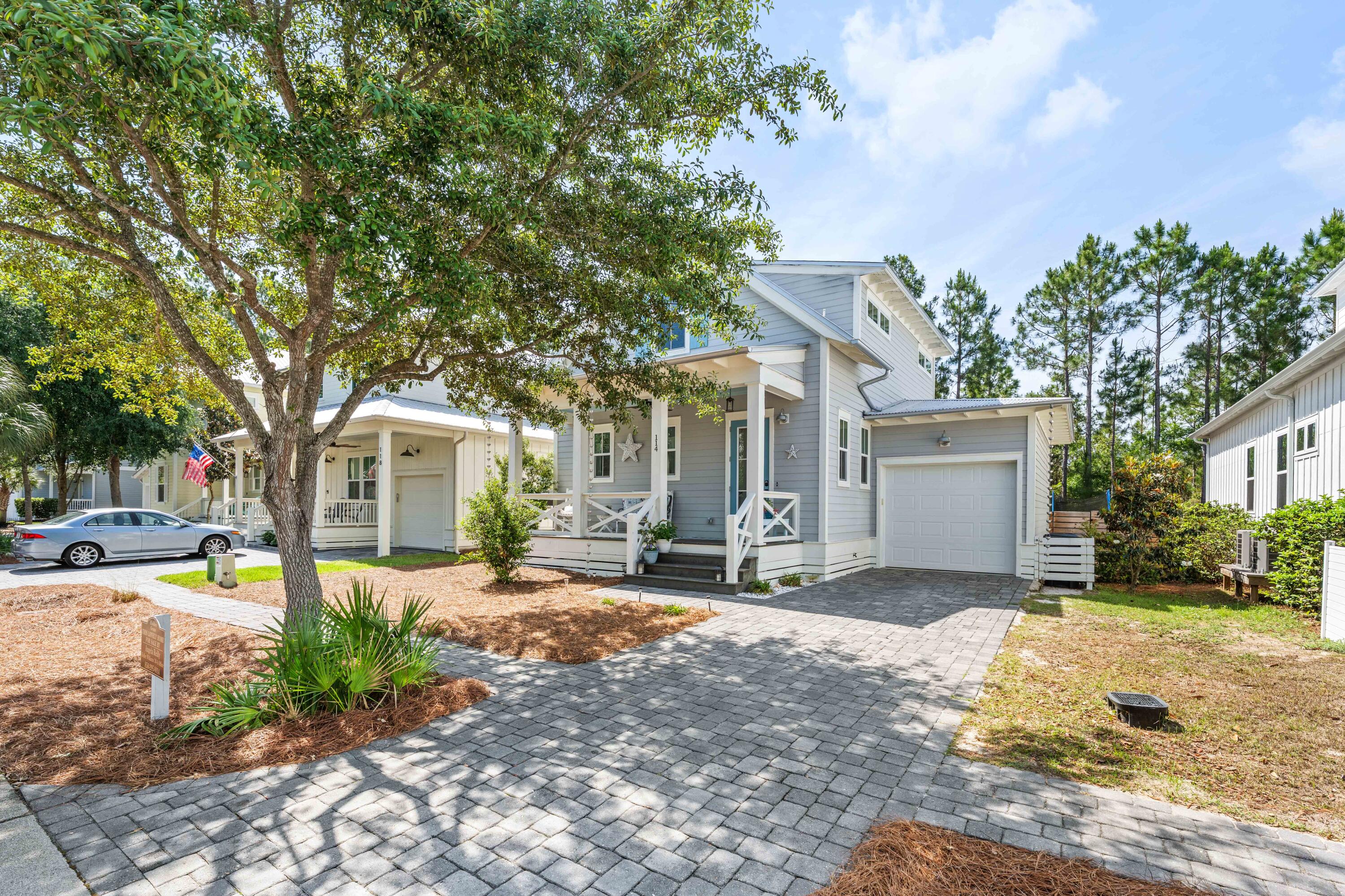 HIDDEN GROVE - Residential