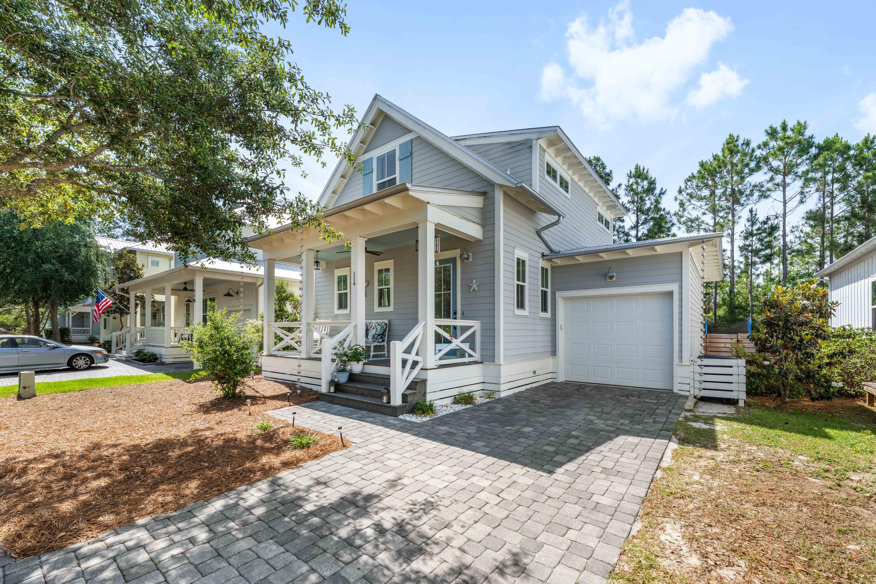HIDDEN GROVE - Residential