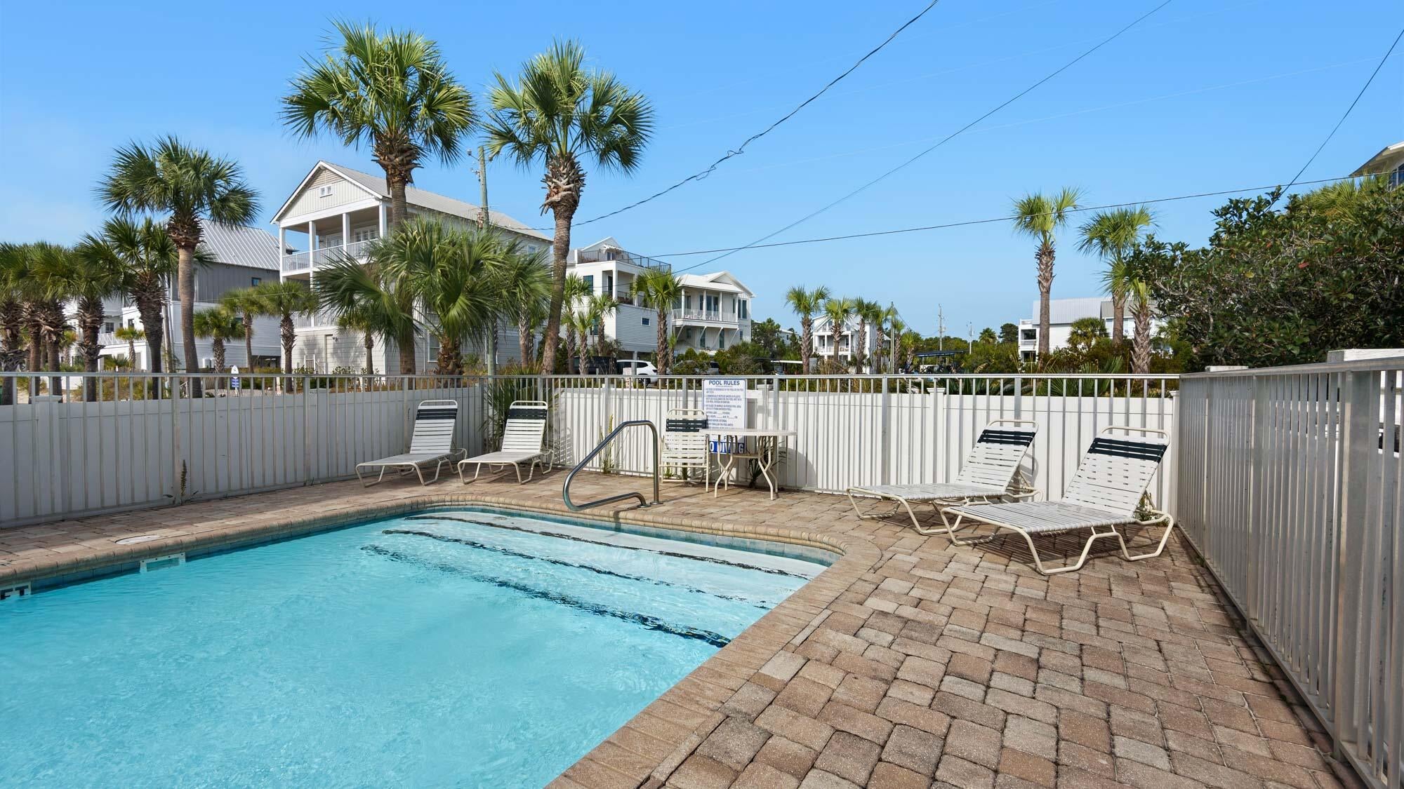 COMMODORE'S RETREAT LIMITED C - Residential