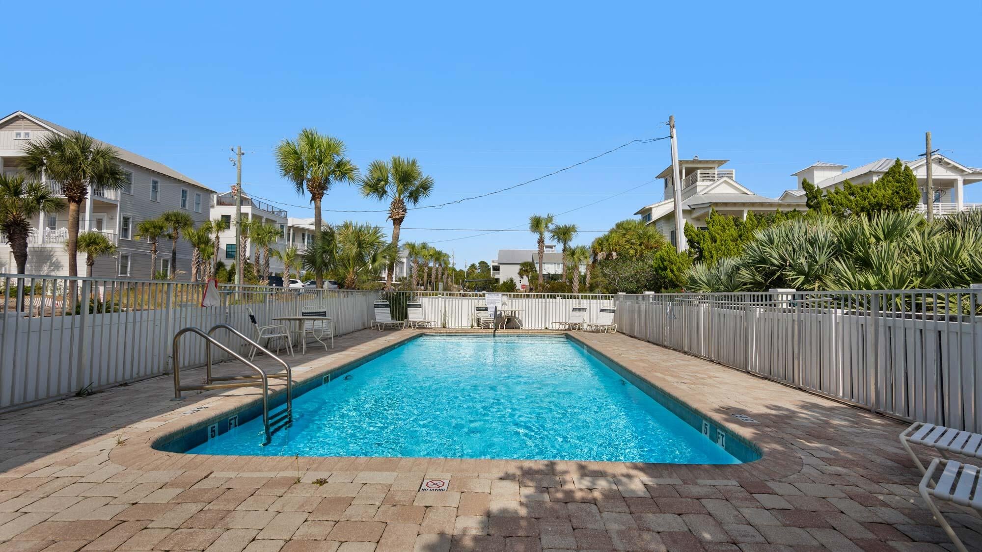 COMMODORE'S RETREAT LIMITED C - Residential