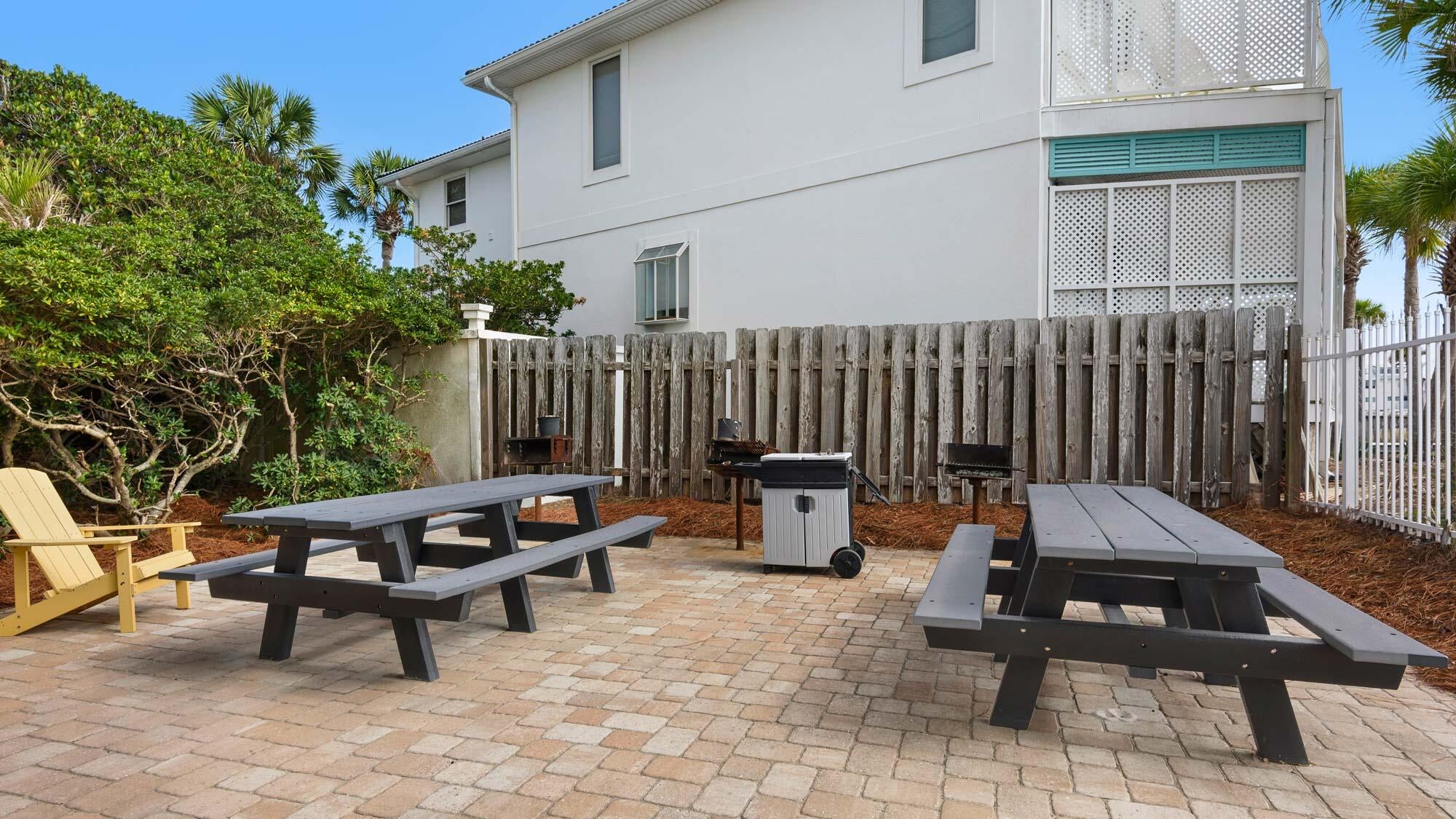COMMODORE'S RETREAT LIMITED C - Residential