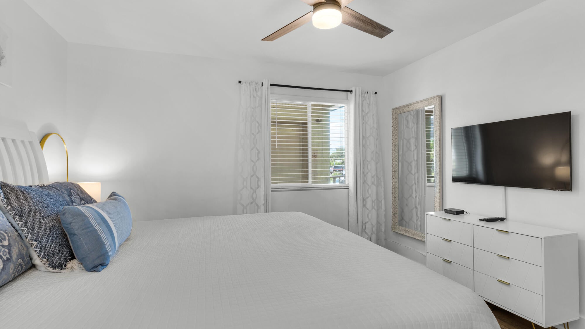 COMMODORE'S RETREAT LIMITED C - Residential