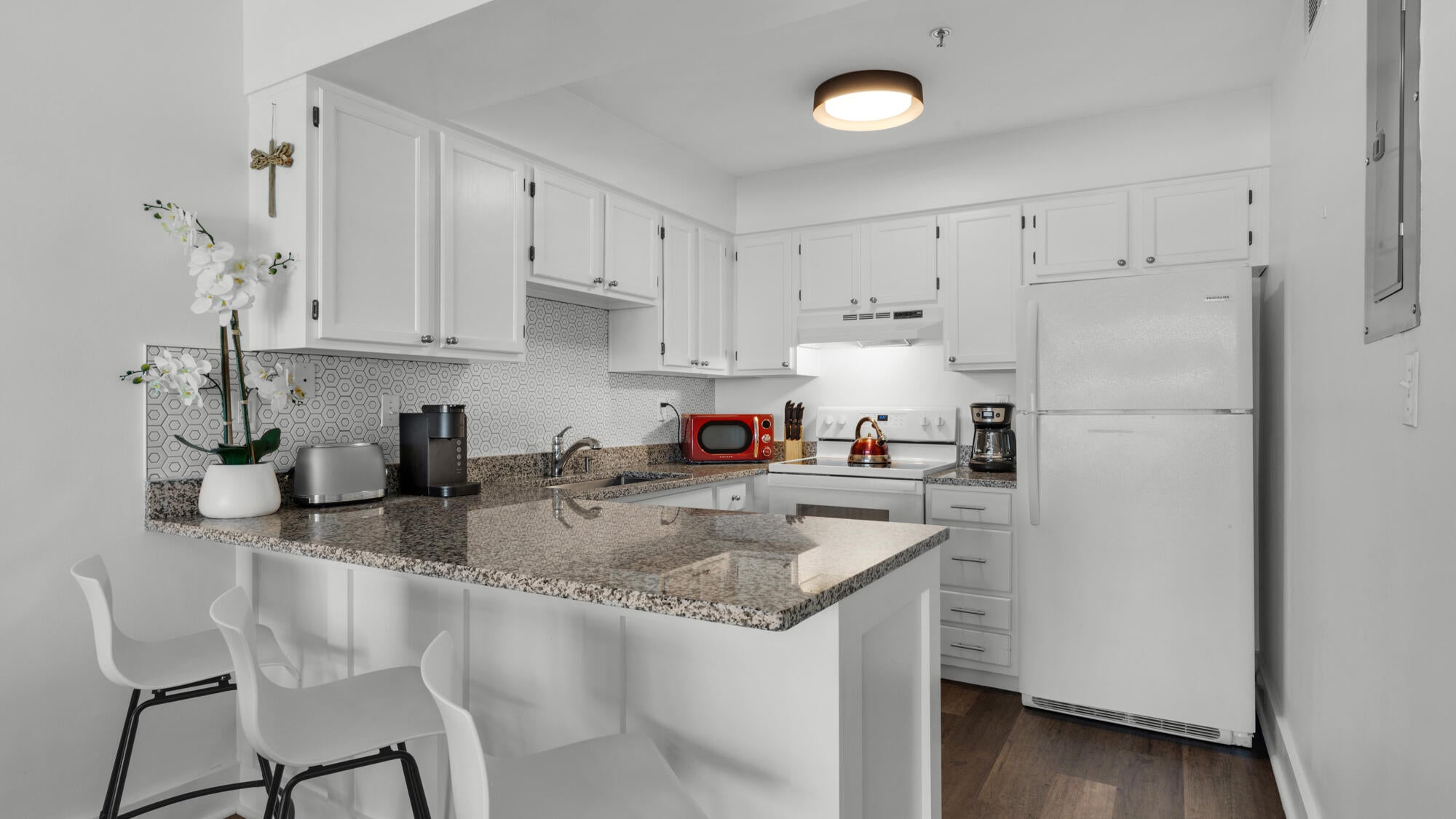 COMMODORE'S RETREAT LIMITED C - Residential