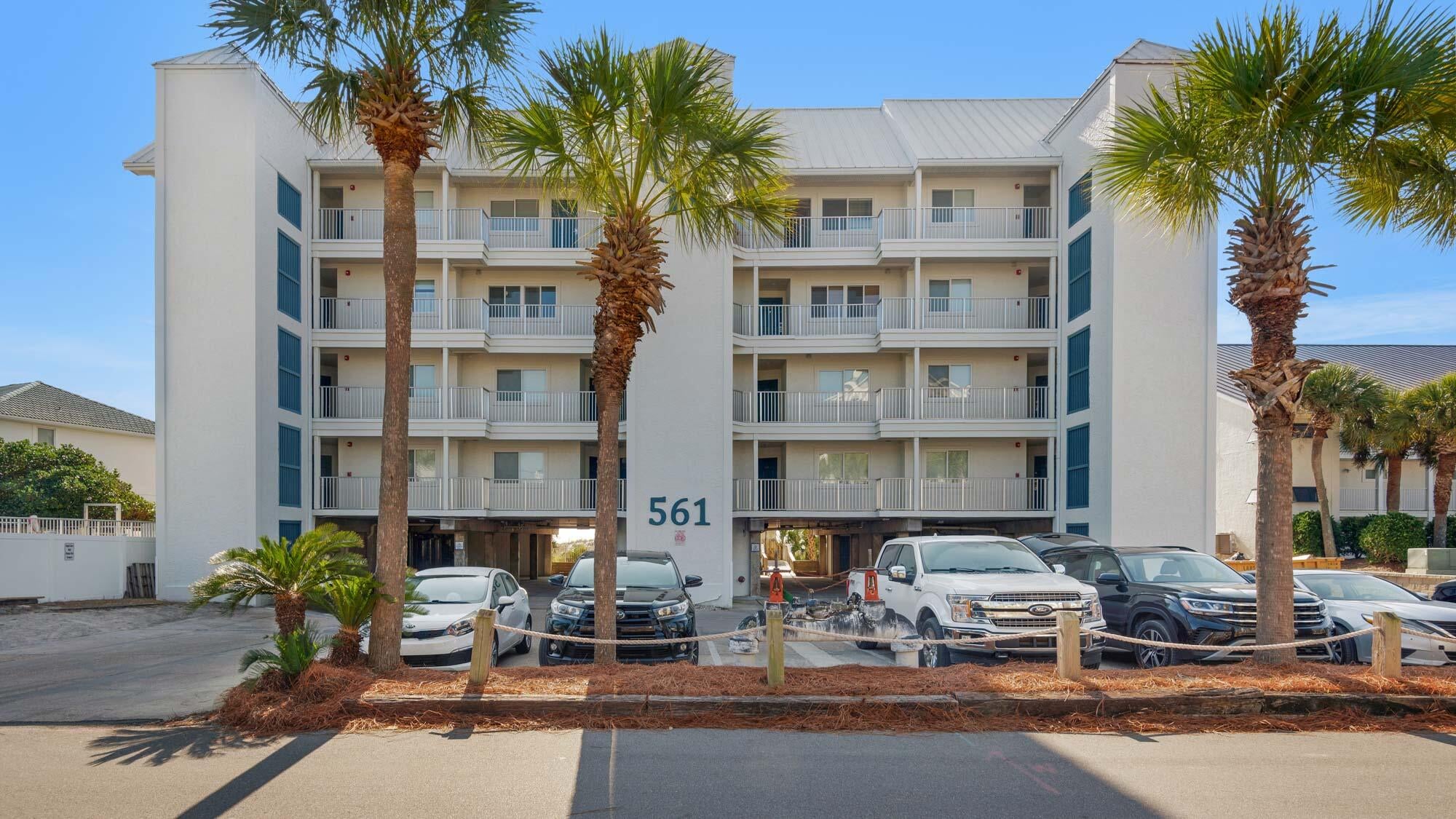 COMMODORE'S RETREAT LIMITED C - Residential