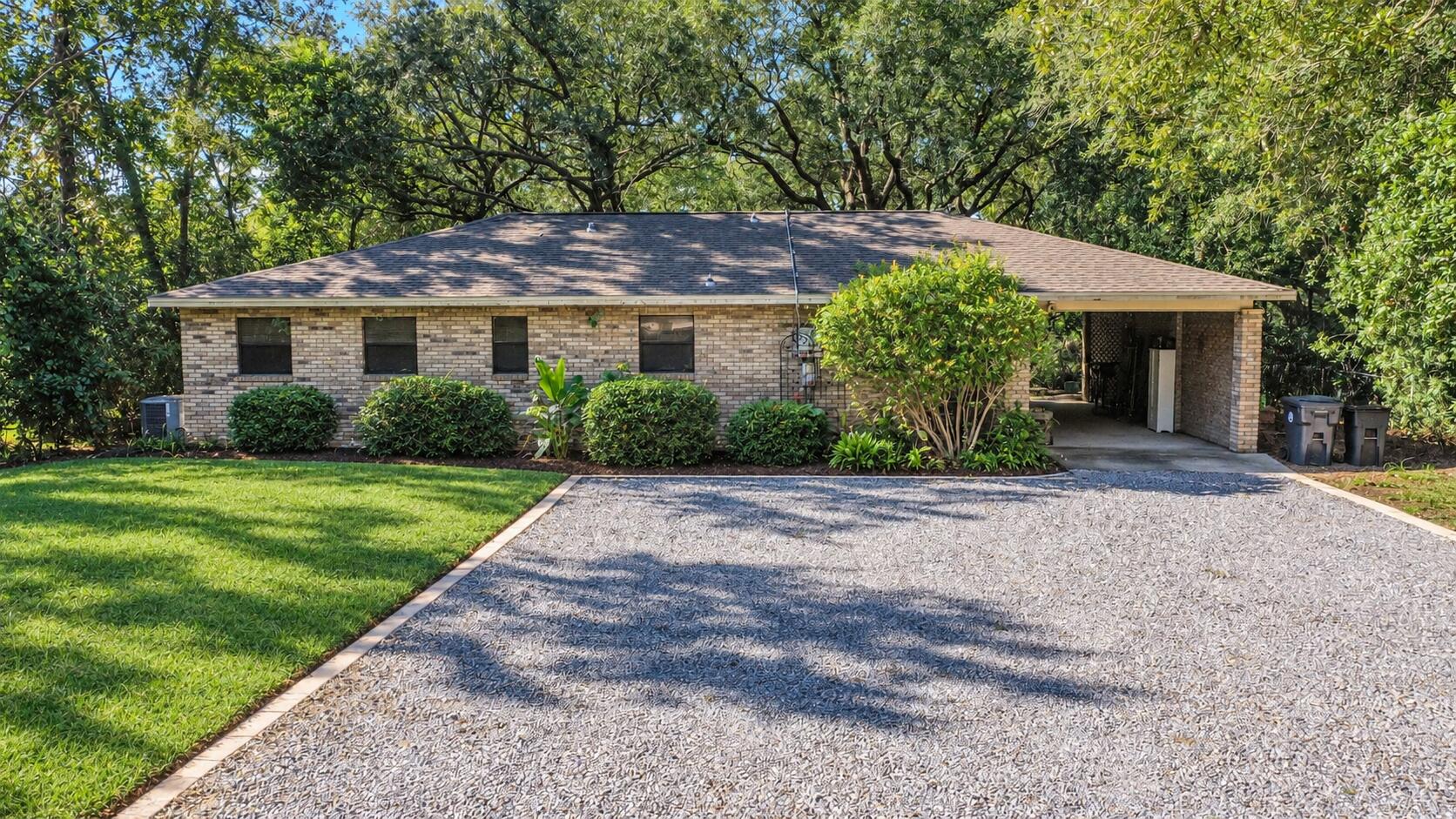 NO RECORDED SUBDIVISION - Residential