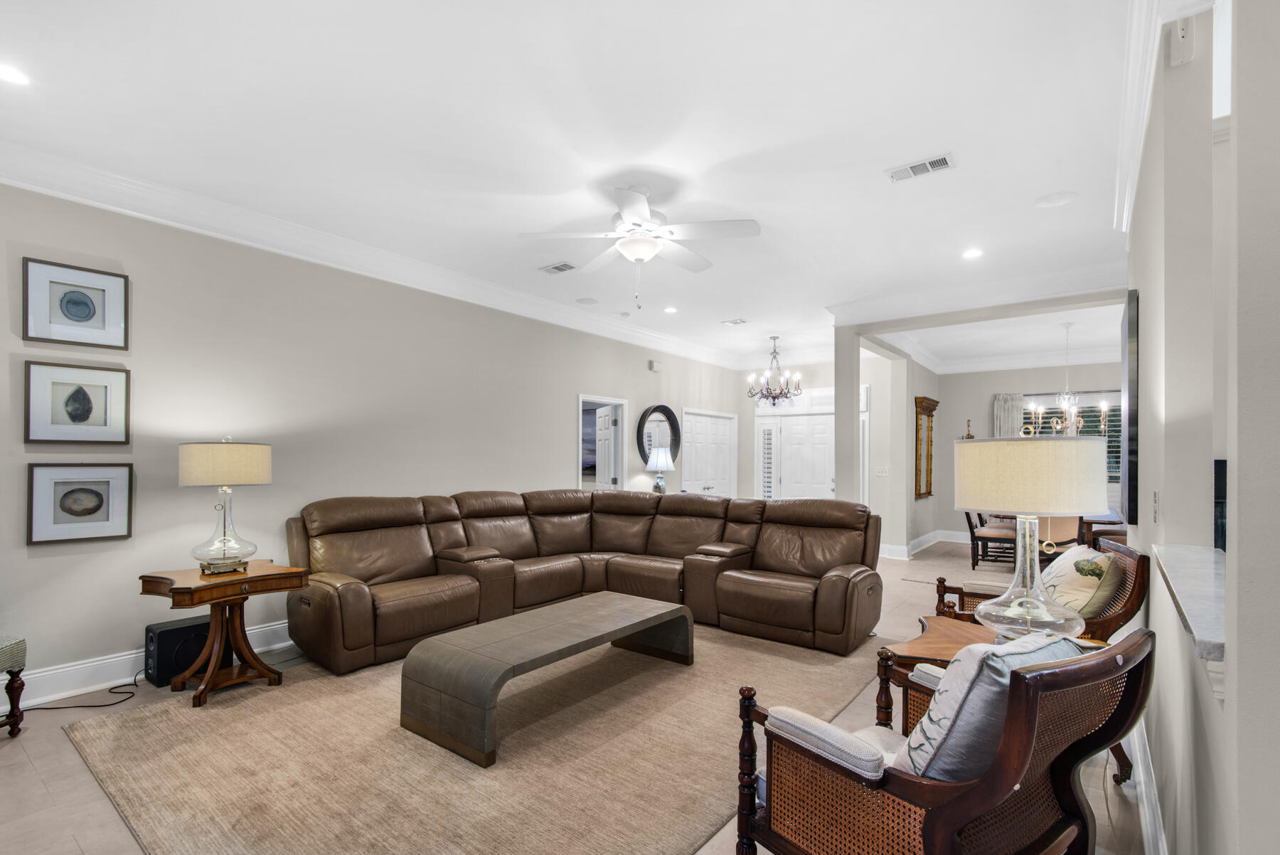 PELICAN BAY - Residential