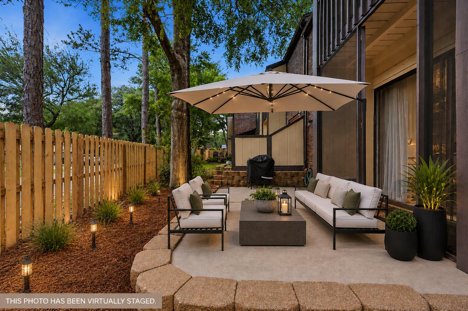 HIDDEN COVE T/H - Residential