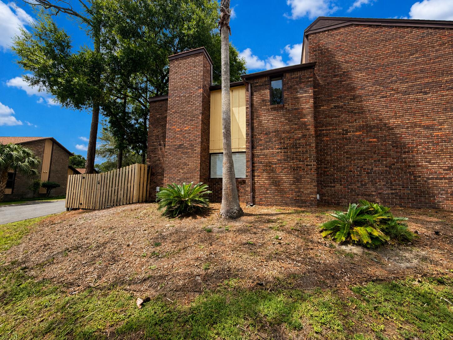 HIDDEN COVE T/H - Residential