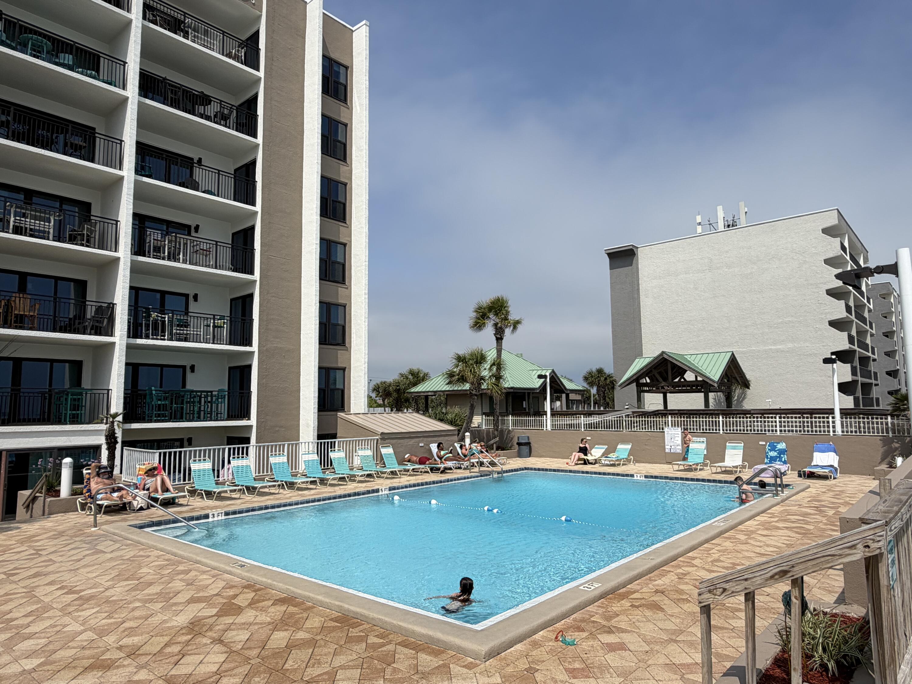 EMERALD ISLE - Residential