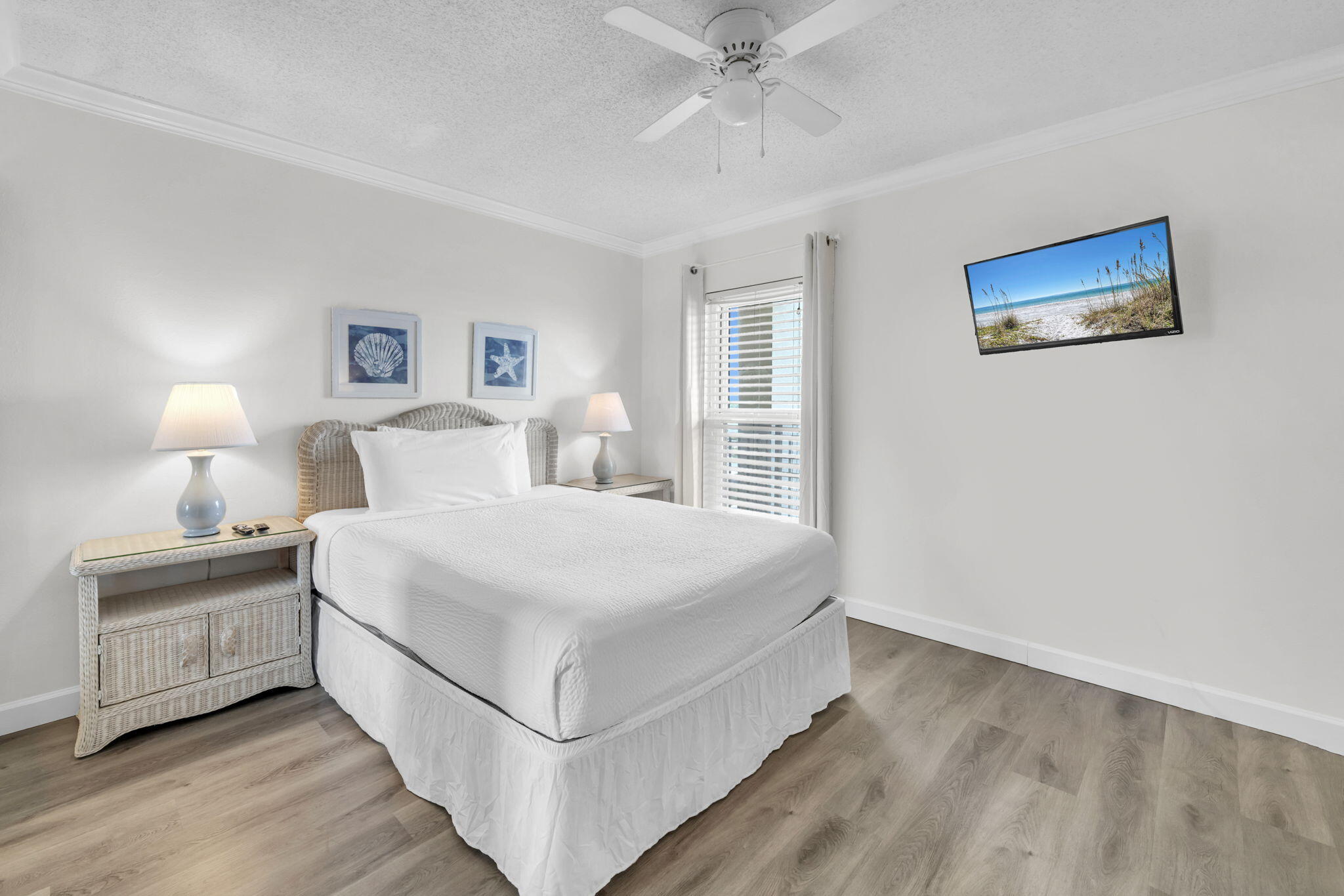 EMERALD ISLE - Residential