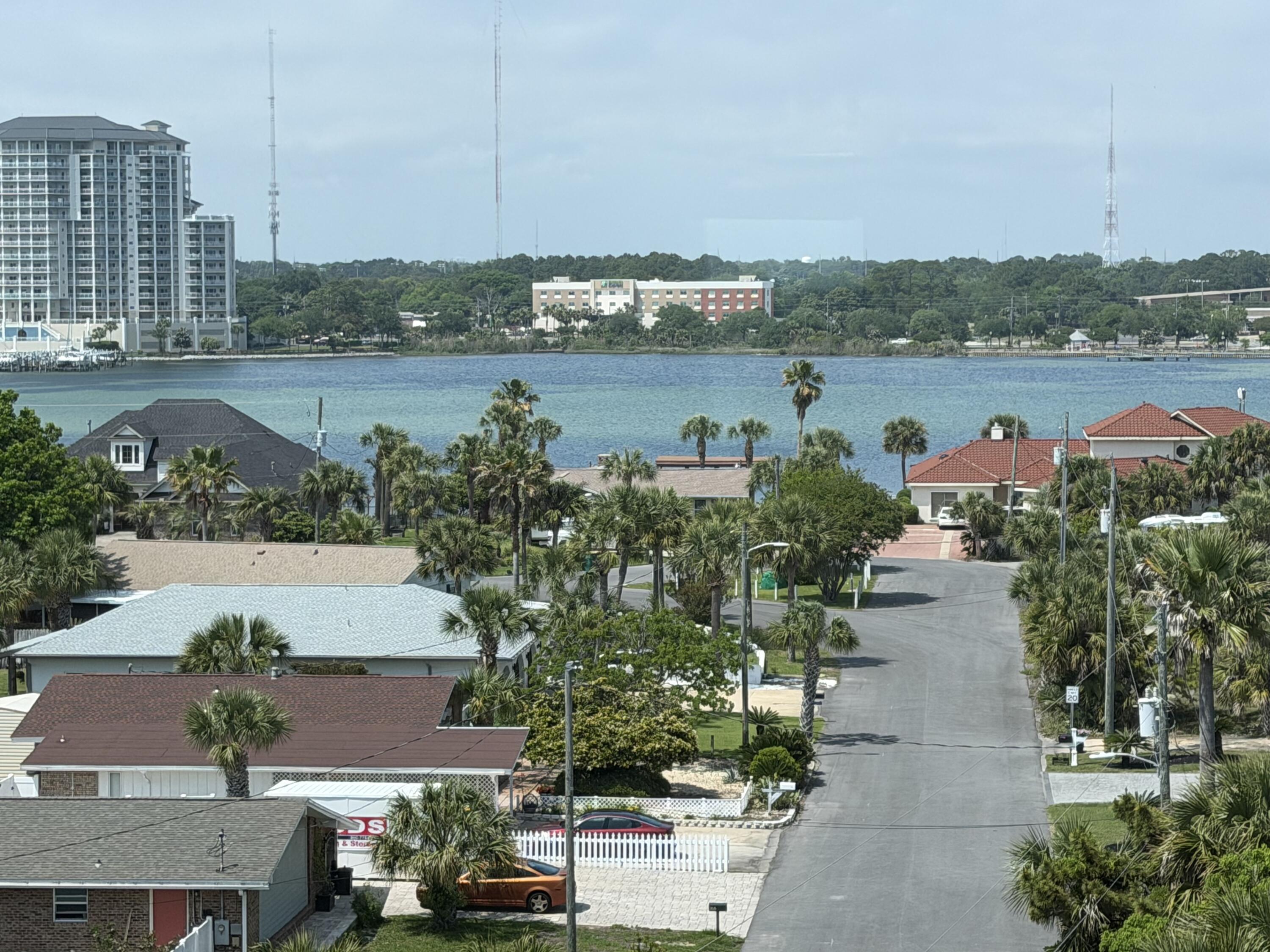 EMERALD ISLE - Residential