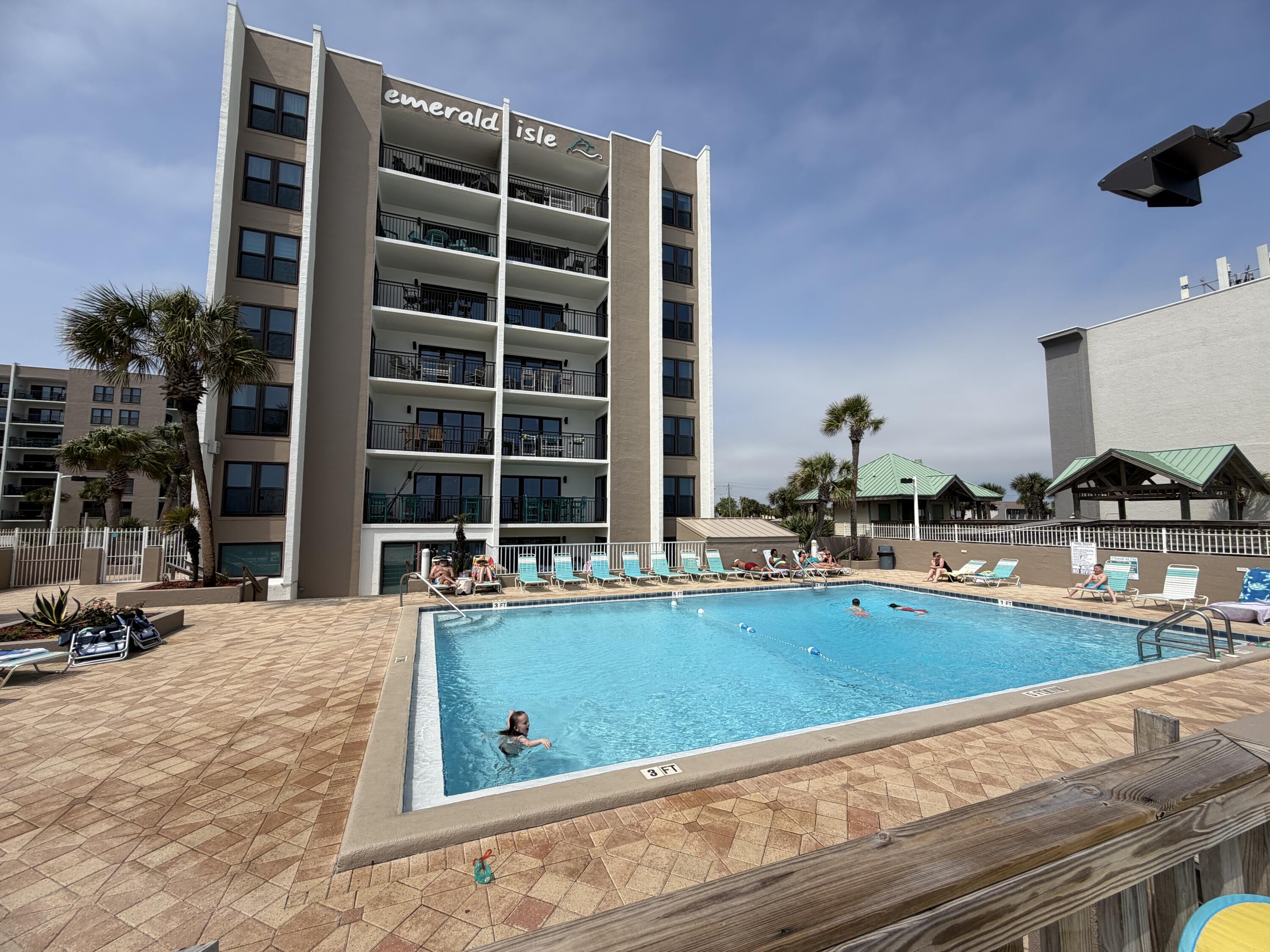 EMERALD ISLE - Residential