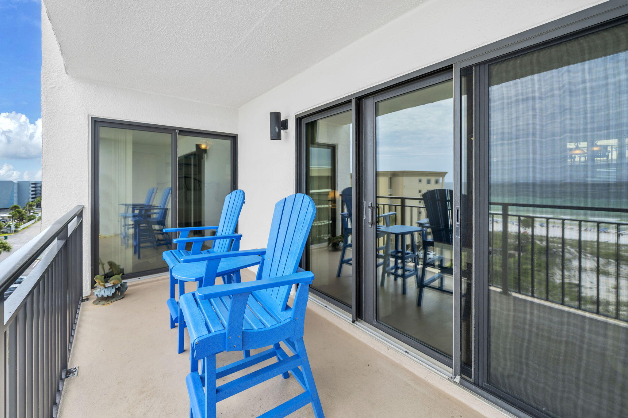 EMERALD ISLE - Residential