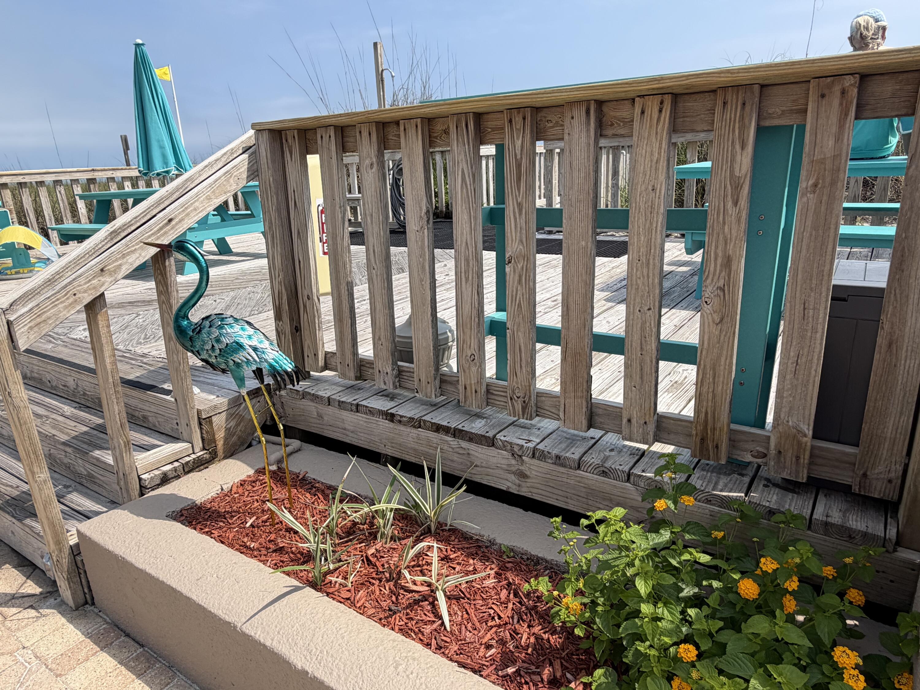 EMERALD ISLE - Residential