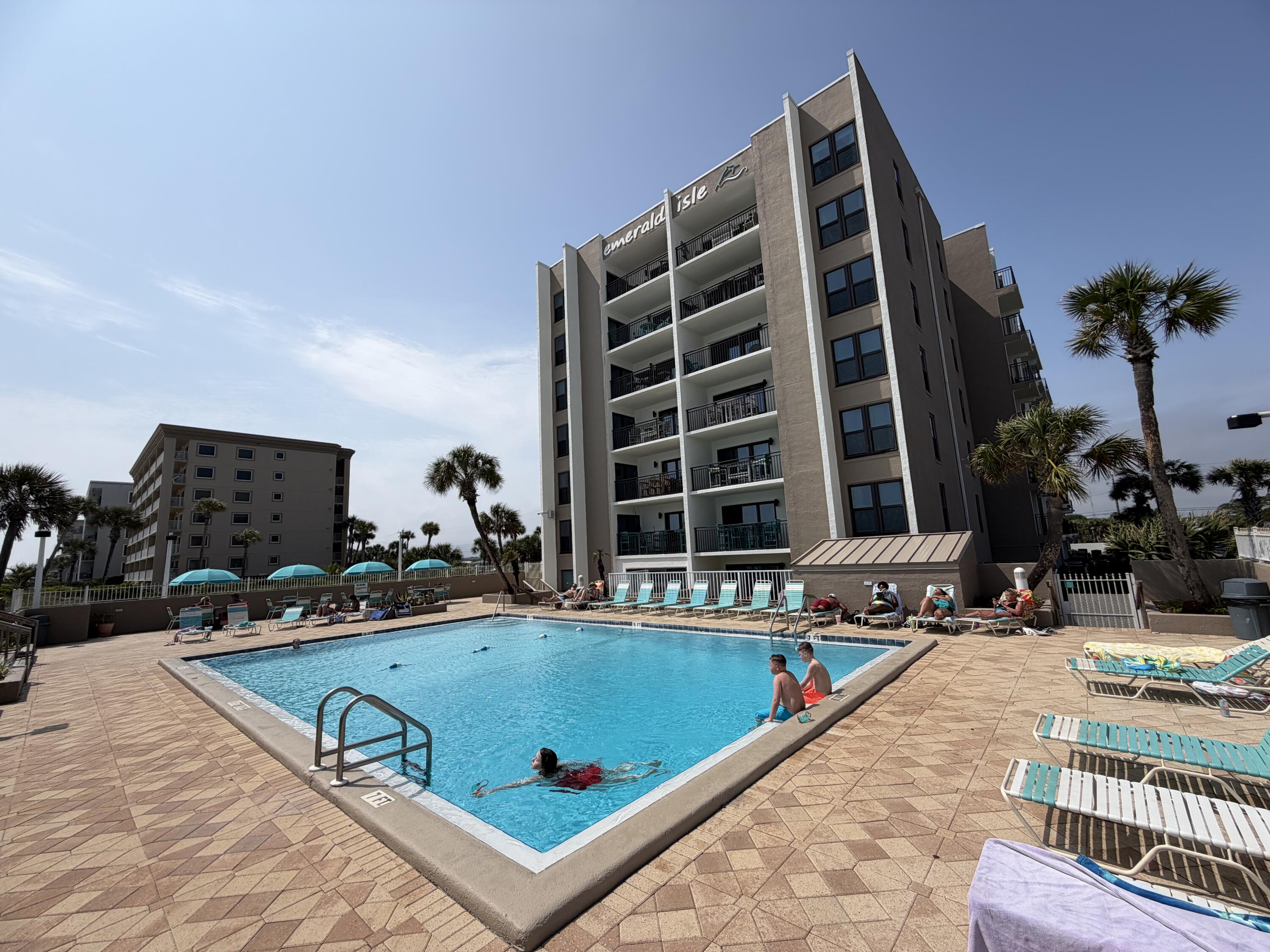 EMERALD ISLE - Residential