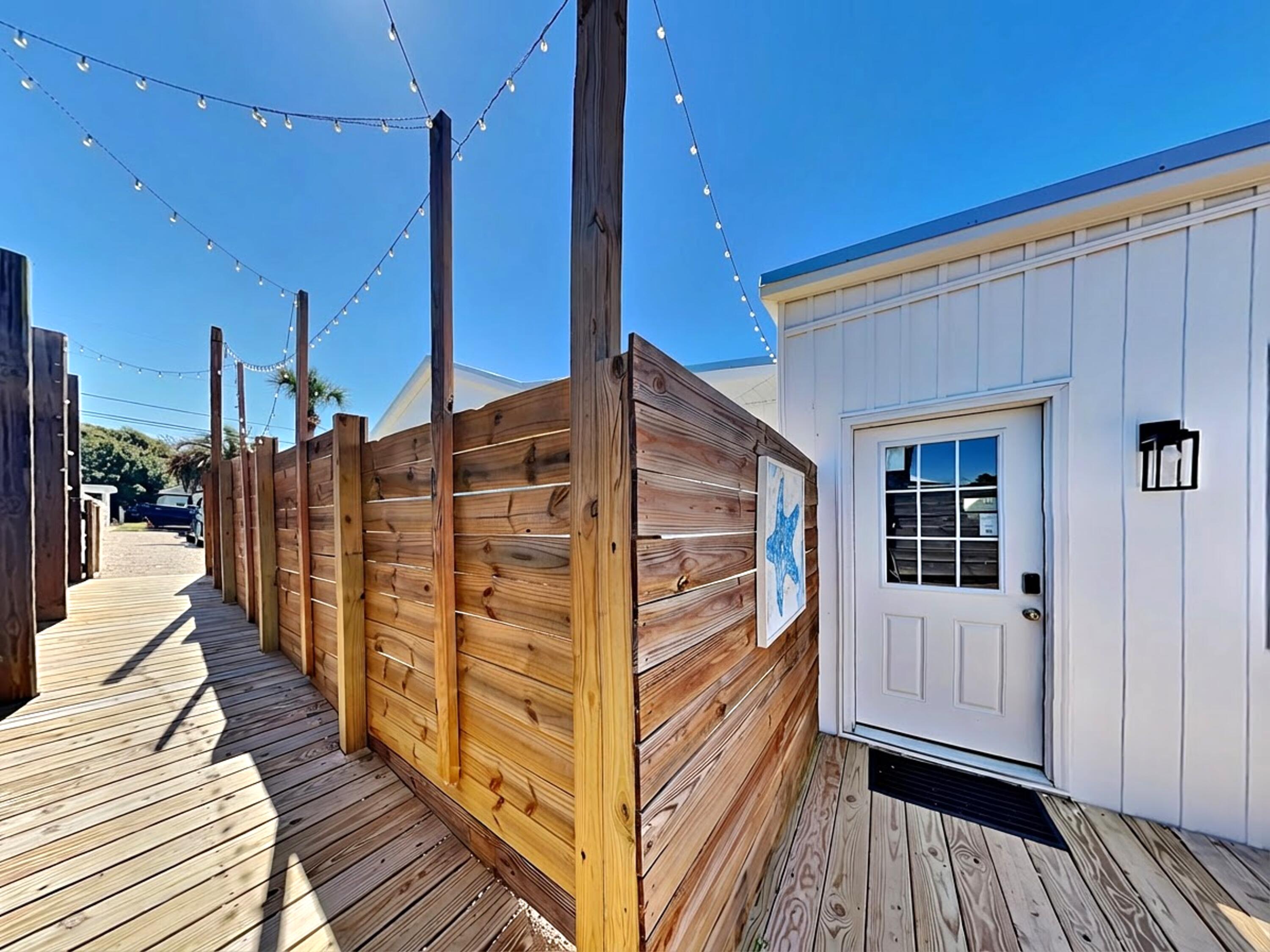 LAGUNA BEACH ESTATES 4TH ADDN - Residential