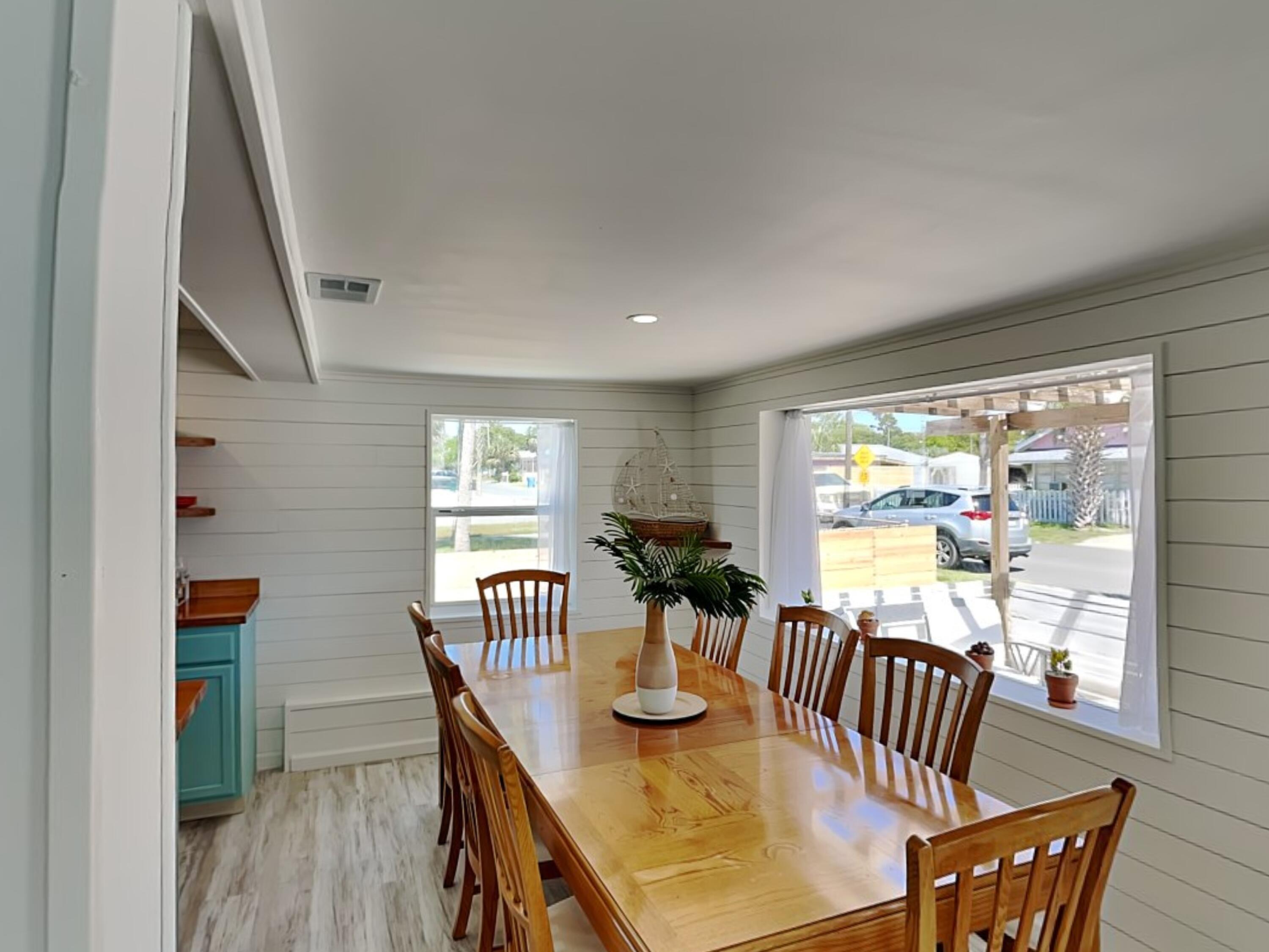 LAGUNA BEACH ESTATES 4TH ADDN - Residential
