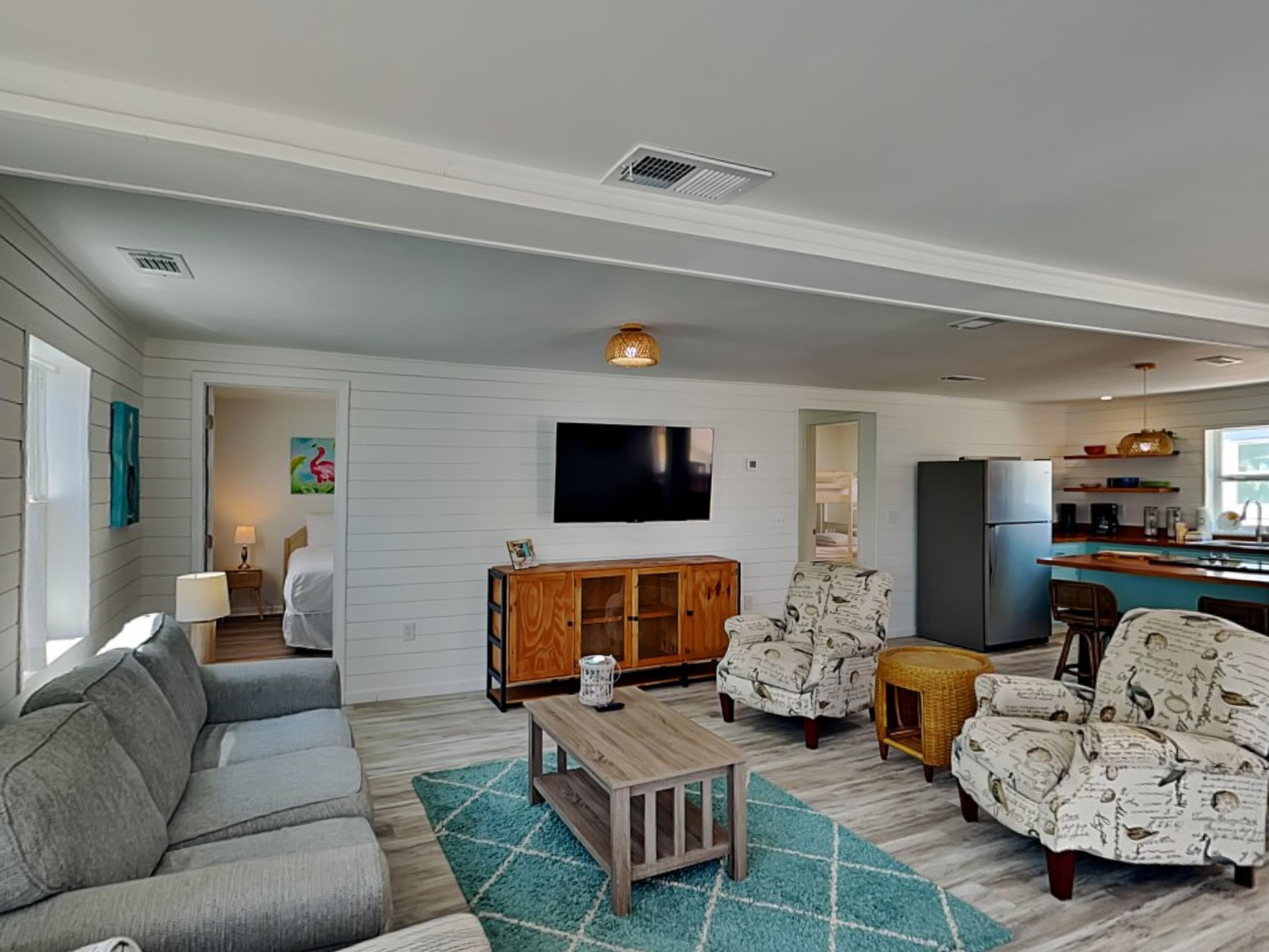 LAGUNA BEACH ESTATES 4TH ADDN - Residential