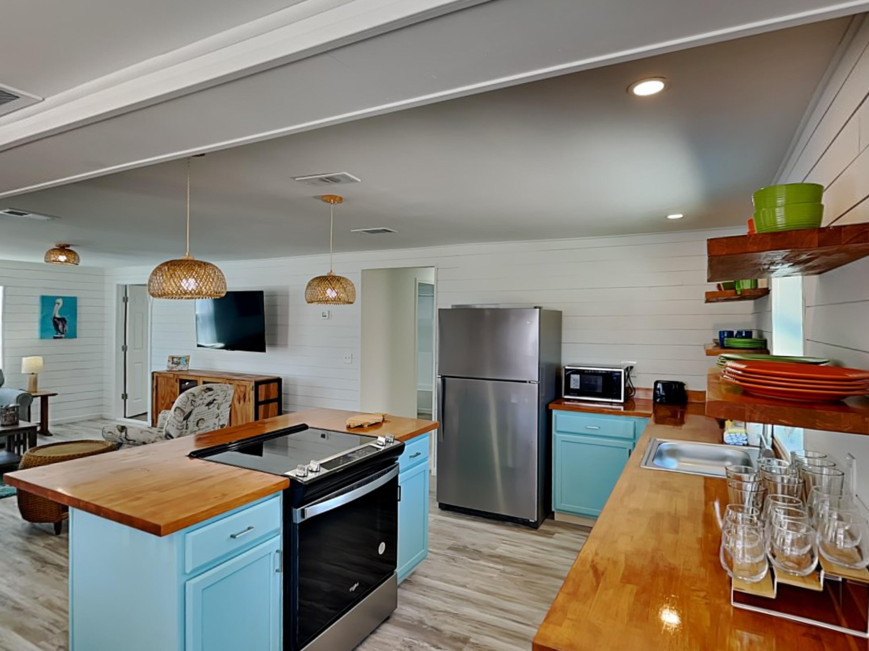 LAGUNA BEACH ESTATES 4TH ADDN - Residential