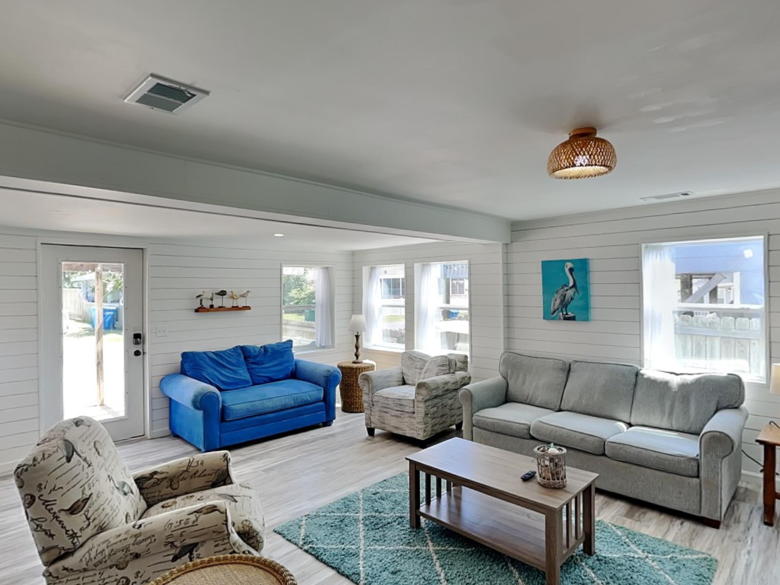 LAGUNA BEACH ESTATES 4TH ADDN - Residential