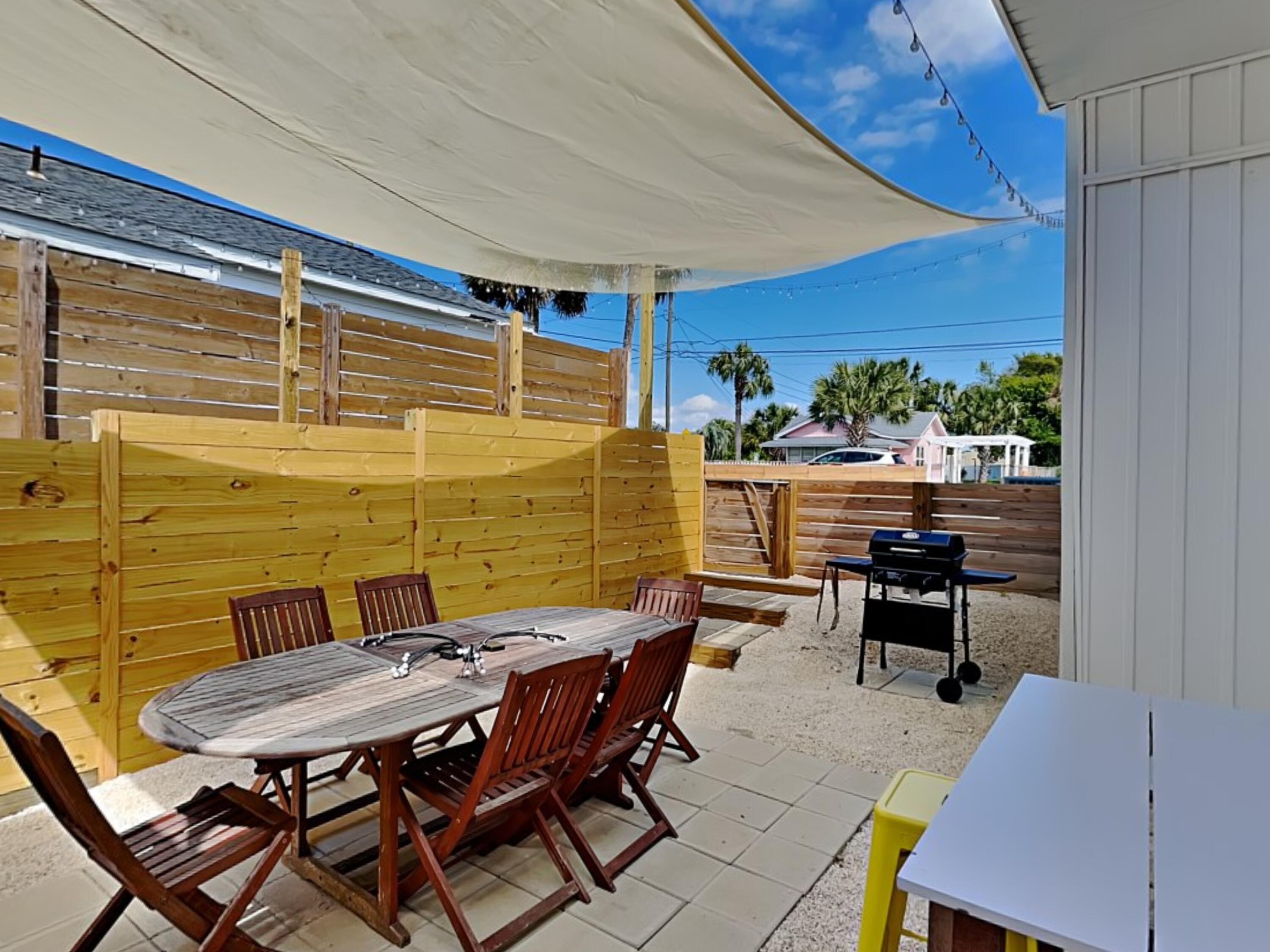 LAGUNA BEACH ESTATES 4TH ADDN - Residential