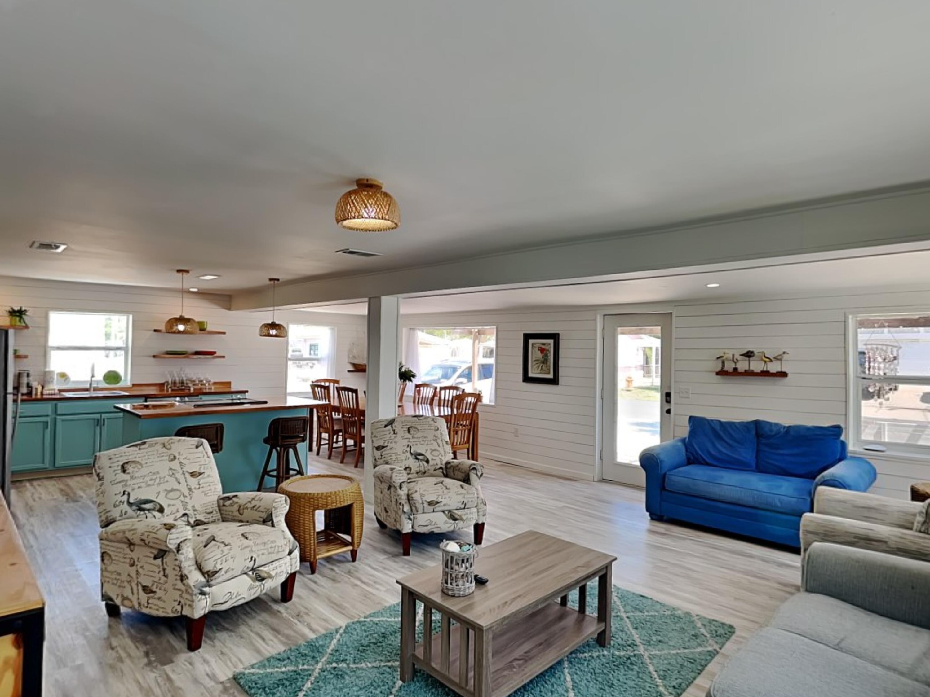 LAGUNA BEACH ESTATES 4TH ADDN - Residential