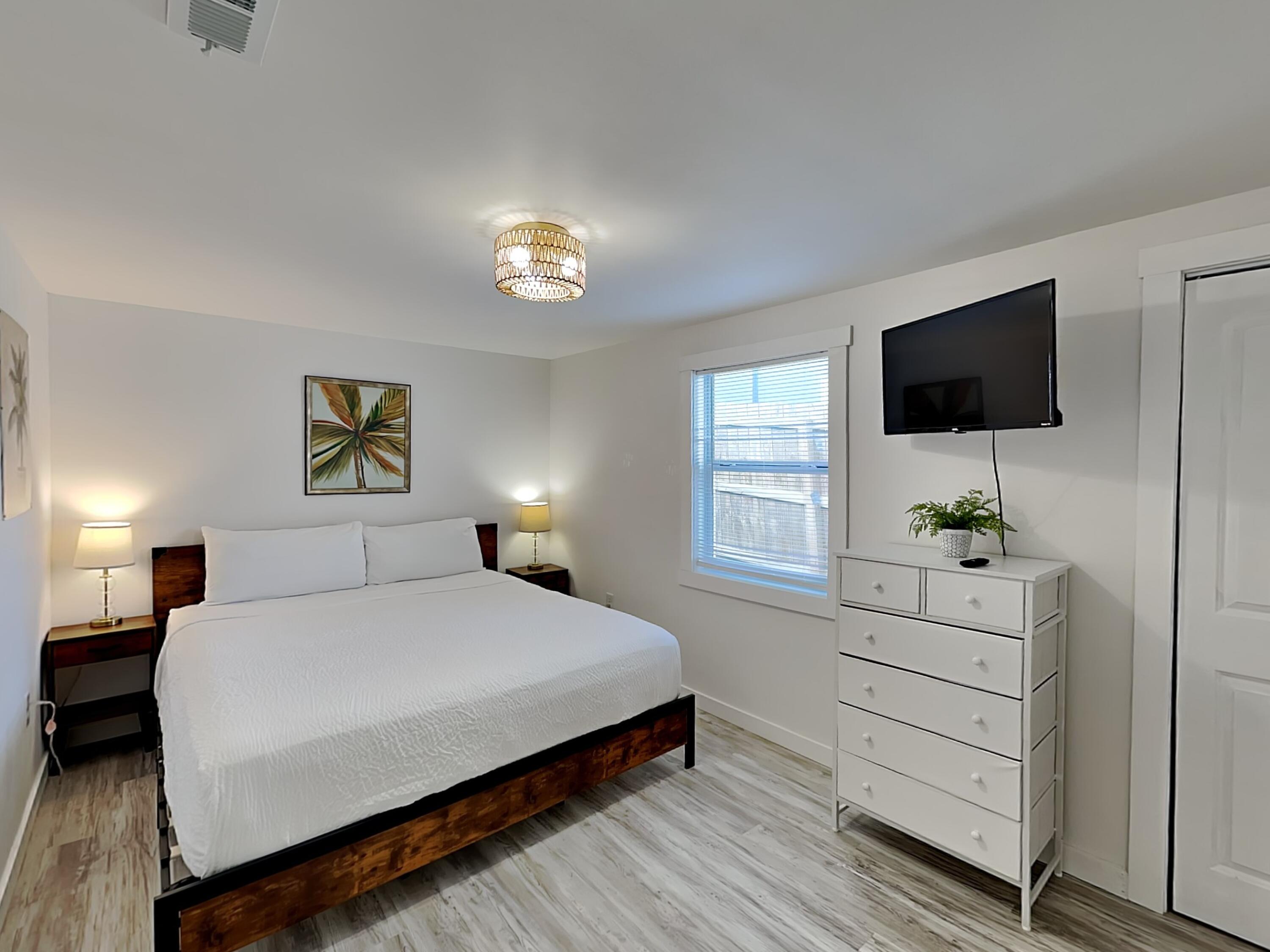LAGUNA BEACH ESTATES 4TH ADDN - Residential