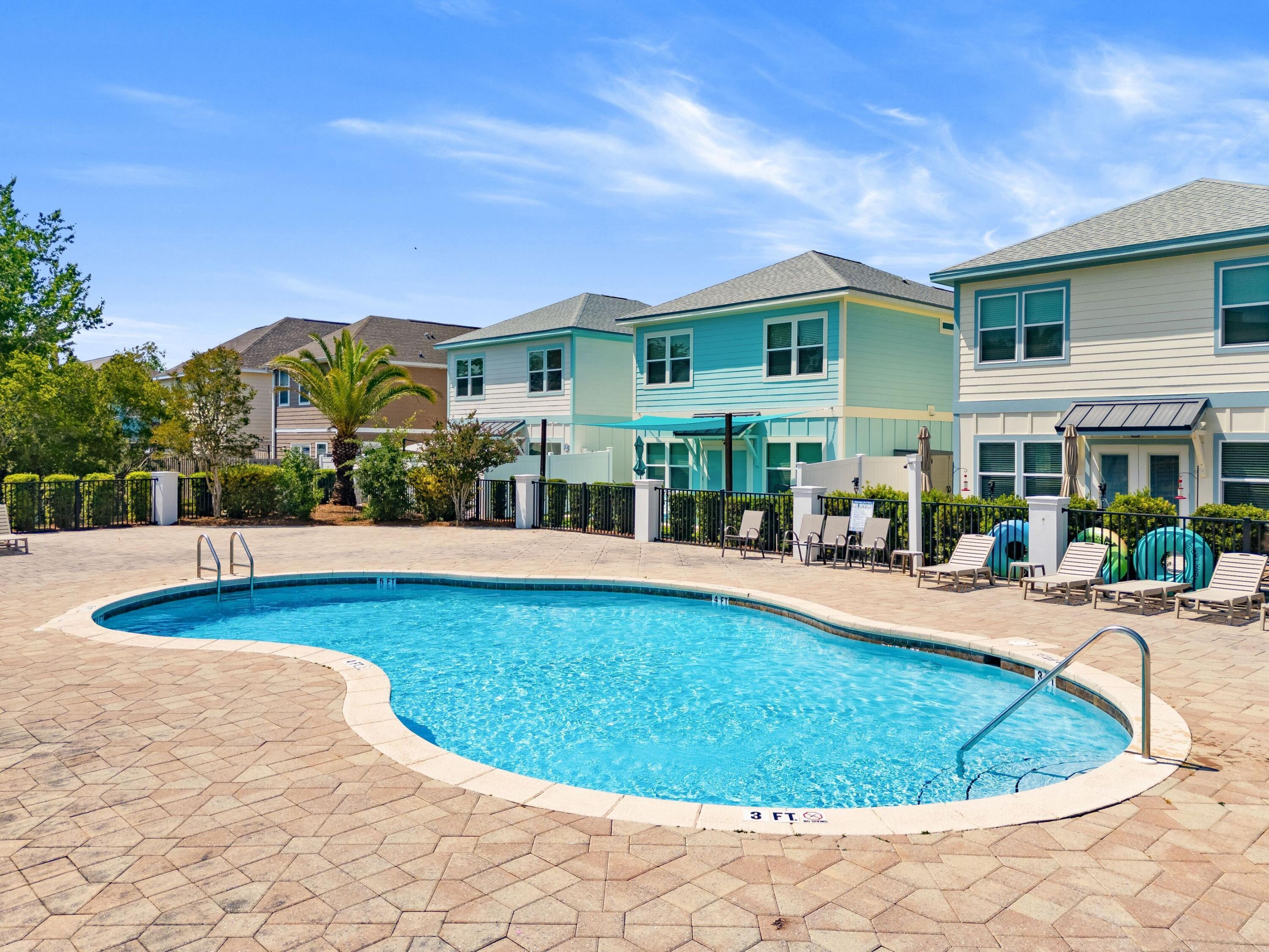 HARRISON'S WALK - Residential