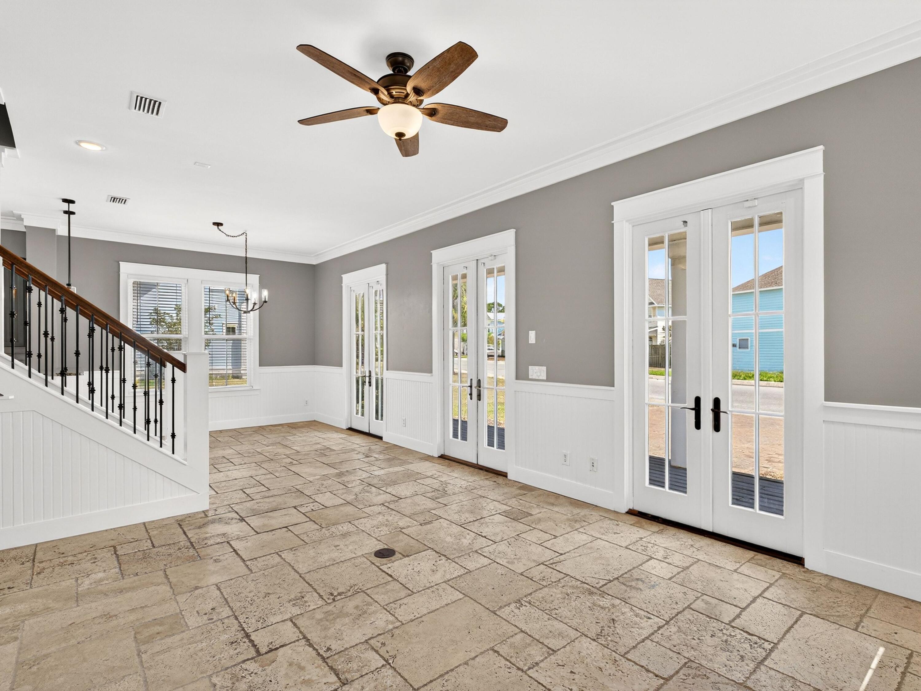 HARRISON'S WALK - Residential