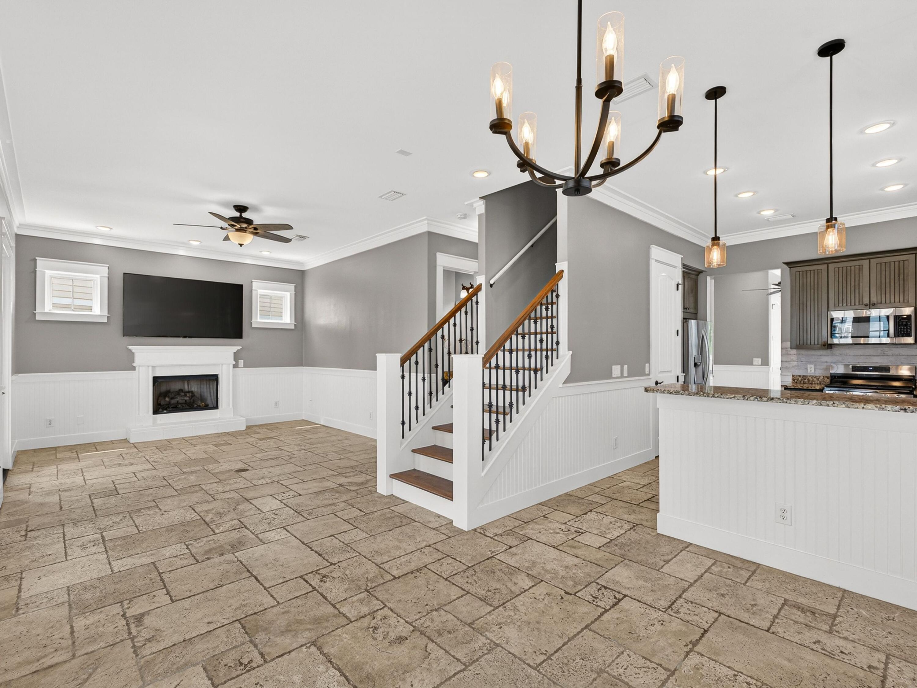 HARRISON'S WALK - Residential