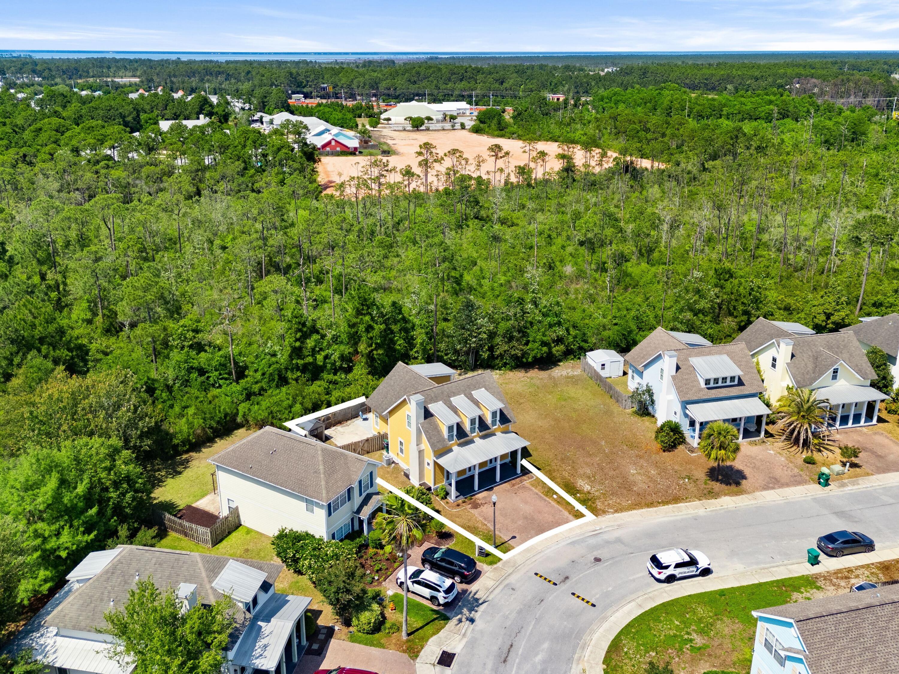 HARRISON'S WALK - Residential
