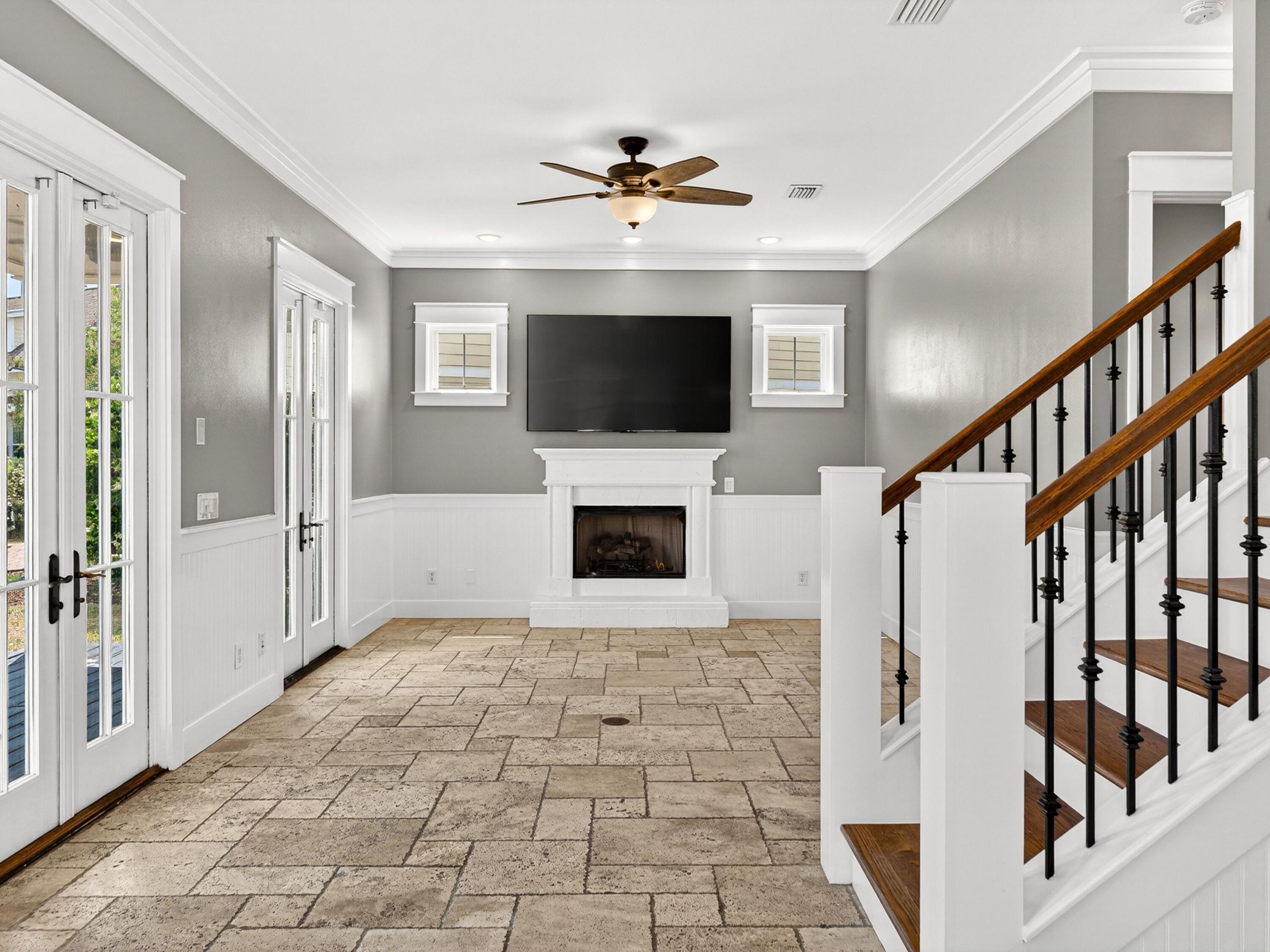 HARRISON'S WALK - Residential