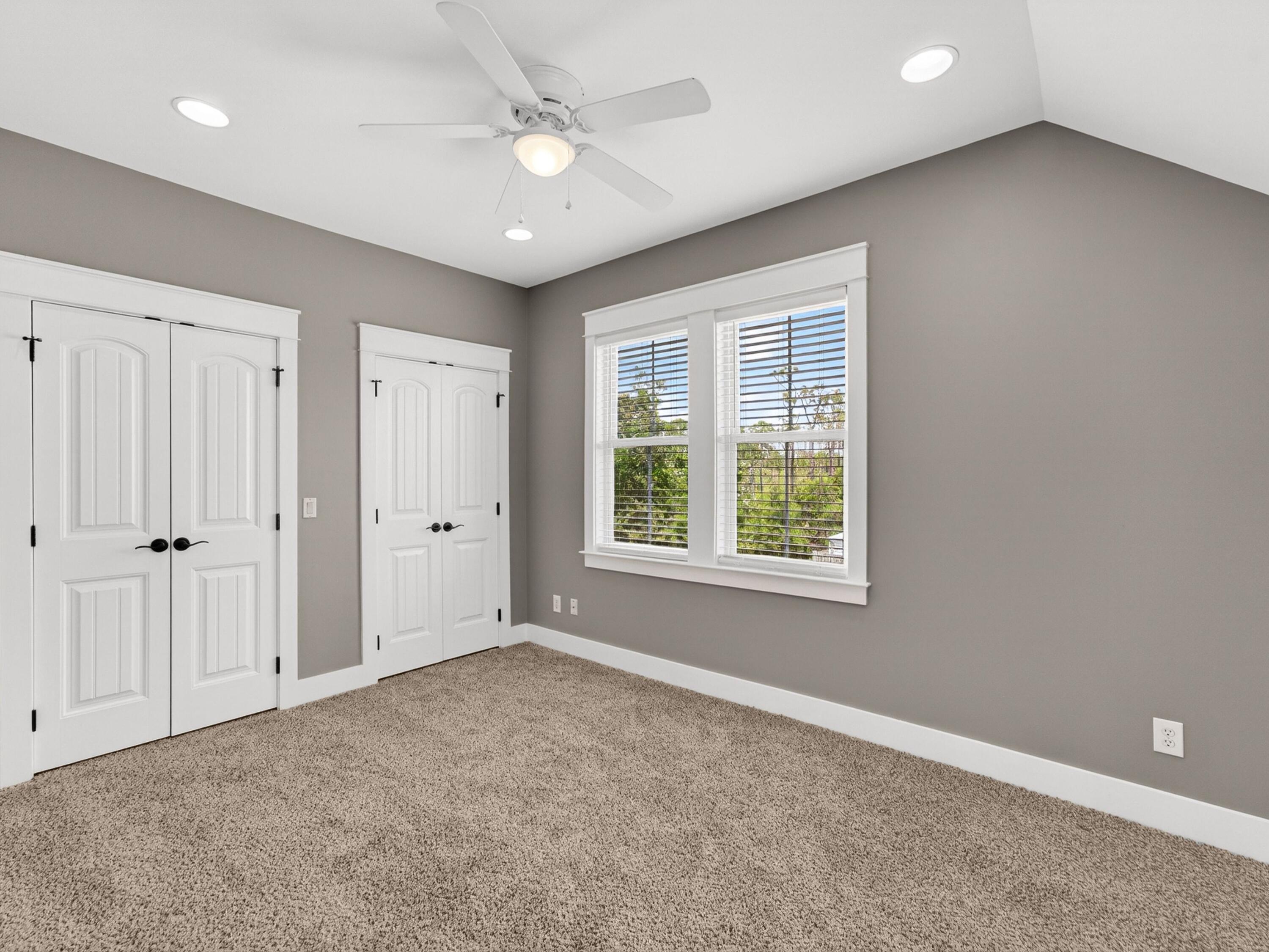 HARRISON'S WALK - Residential