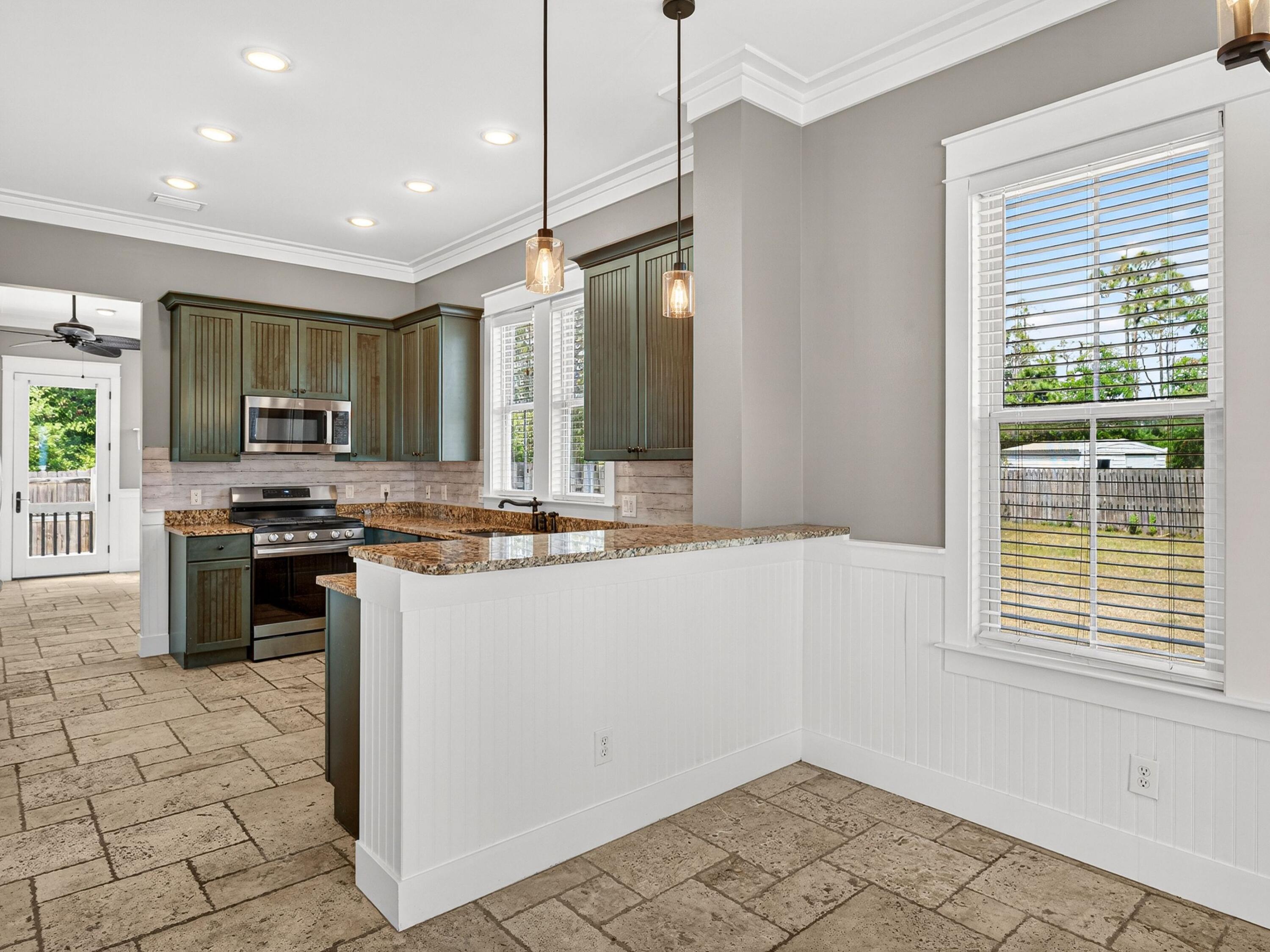 HARRISON'S WALK - Residential