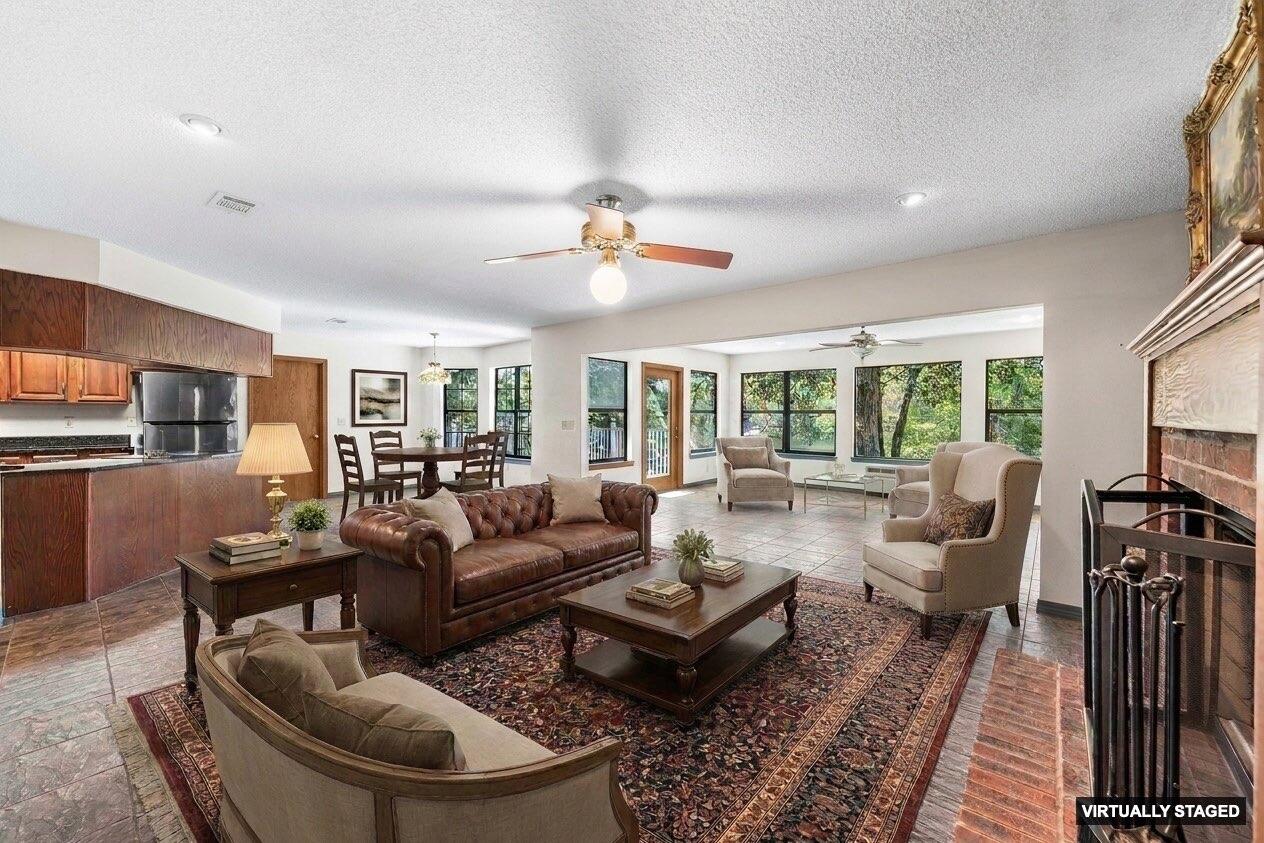 LAKE SHARON ESTATES - Residential